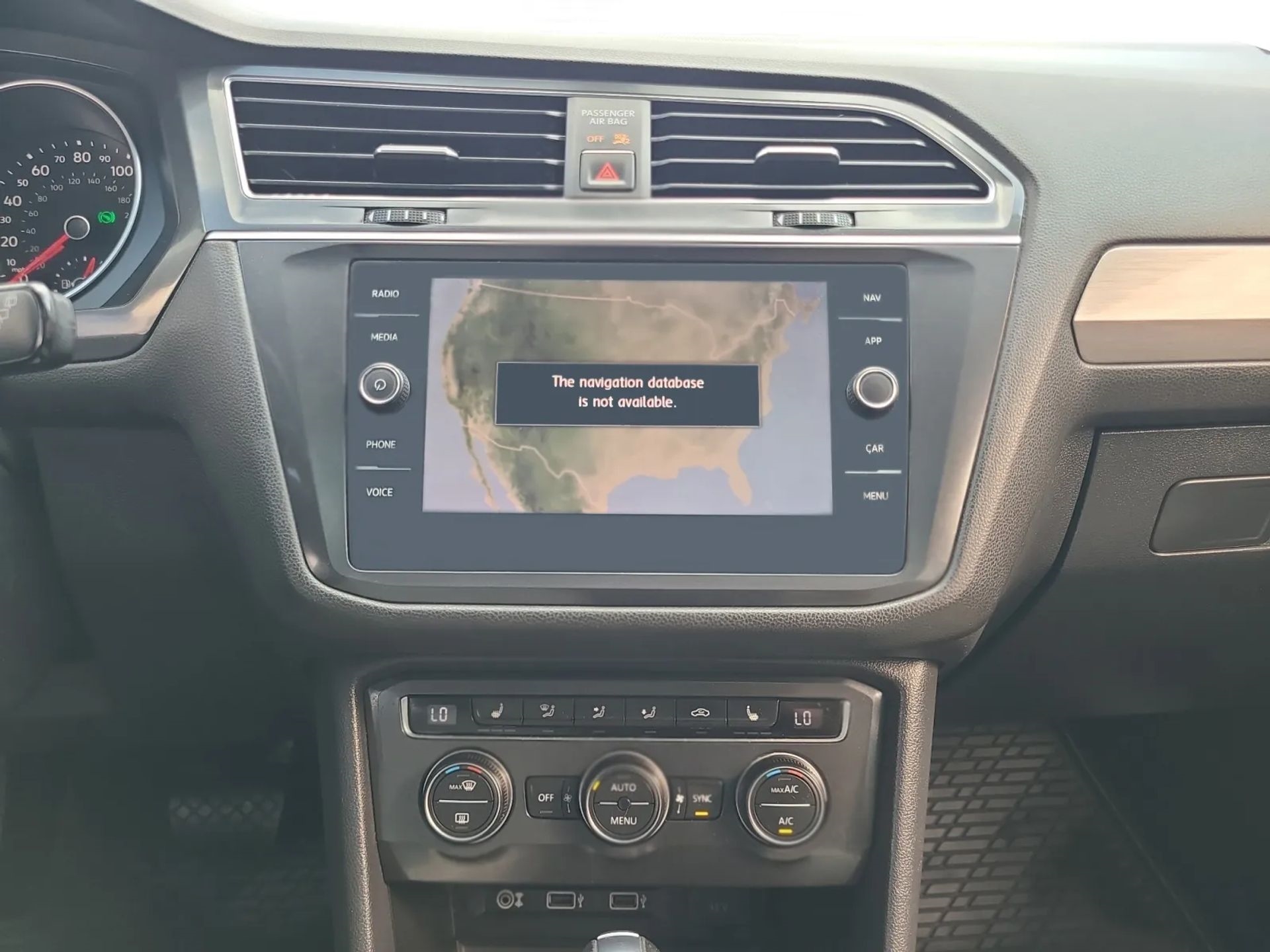 Volkswagen Tiguan 2.0T SEL FWD 2018