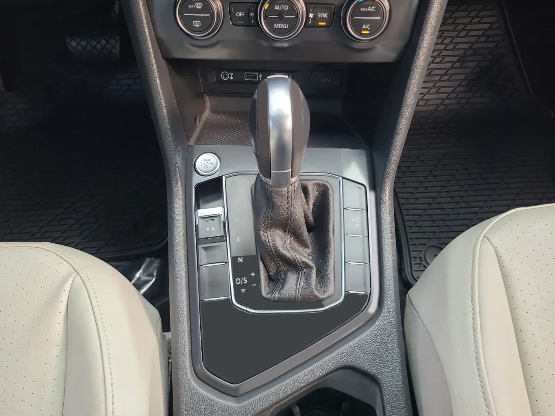 Volkswagen Tiguan 2.0T SEL FWD 2018