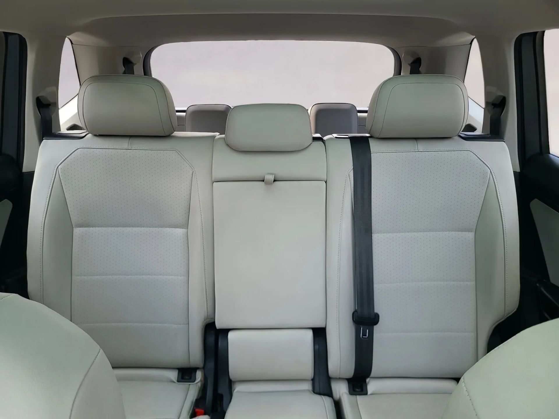 Volkswagen Tiguan 2.0T SEL FWD 2018