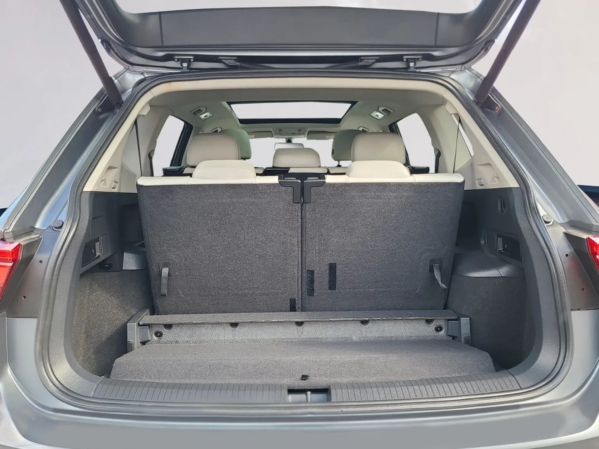 Volkswagen Tiguan 2.0T SEL FWD 2018
