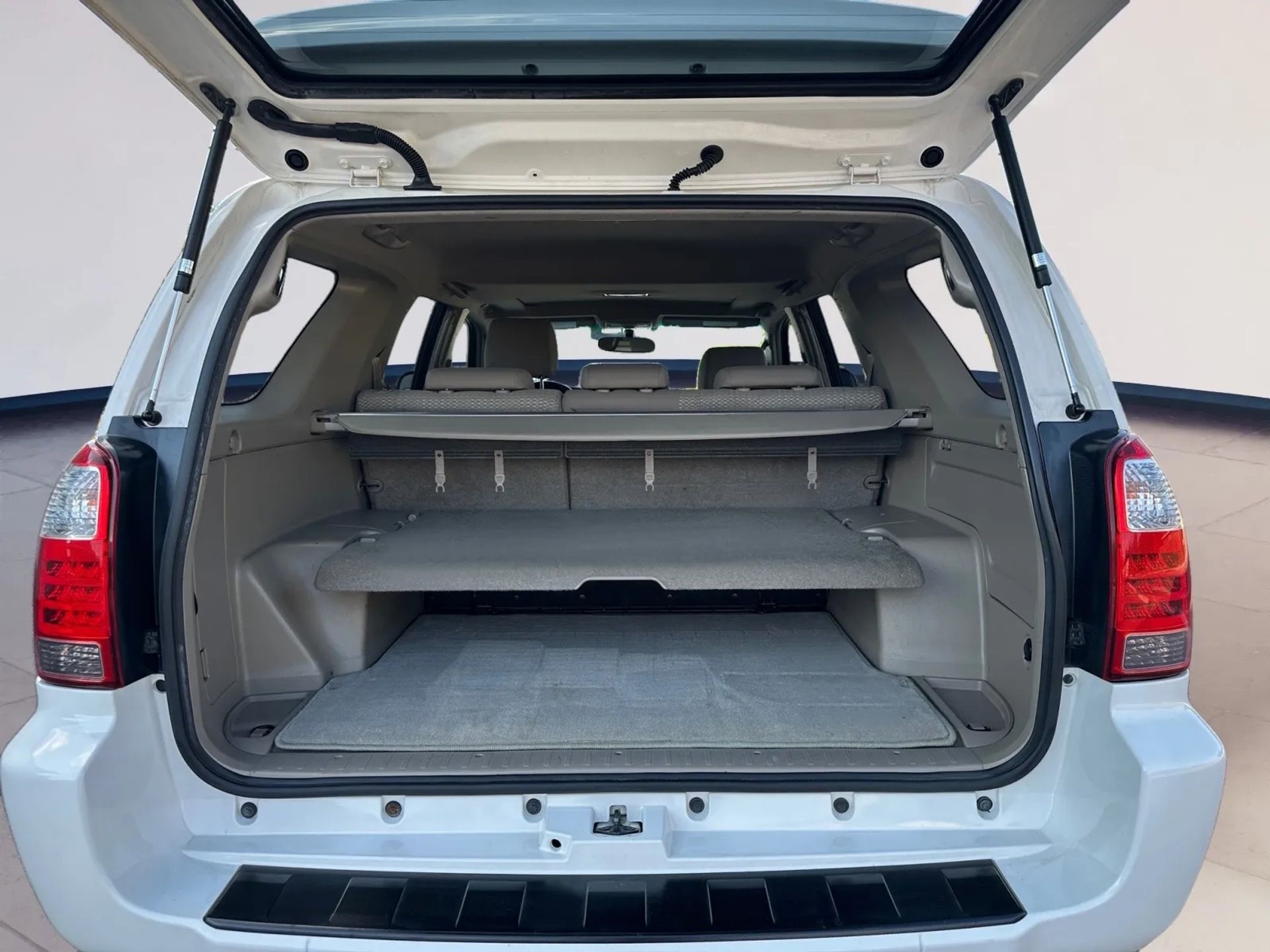 Toyota 4Runner RWD 4dr V6 Sport (Natl) 2008