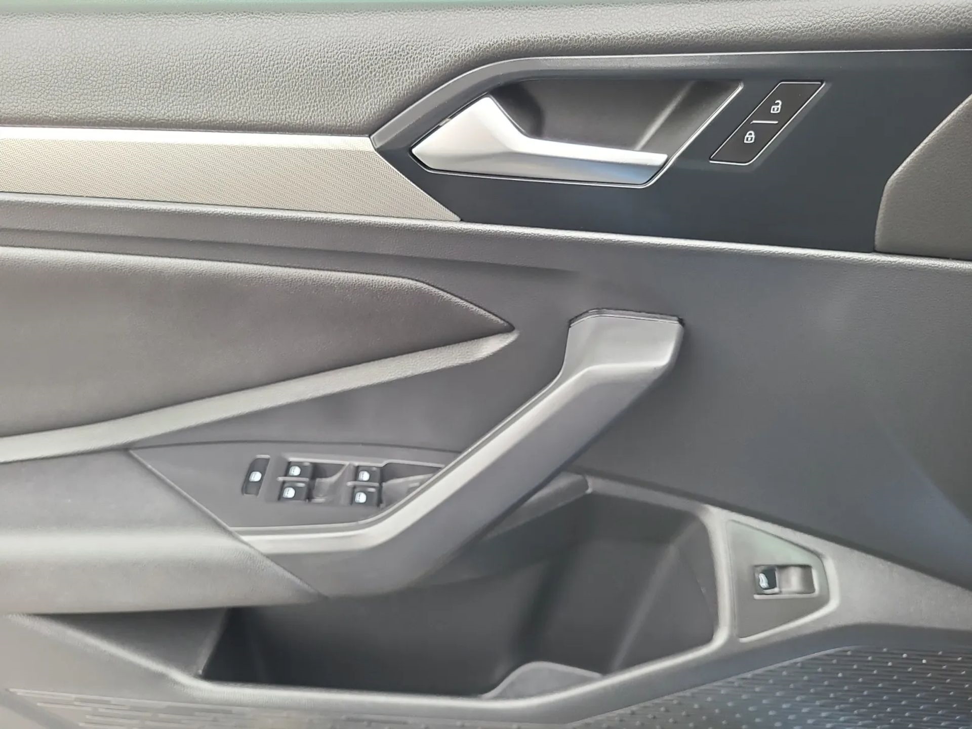 Volkswagen Jetta R-Line Auto w/SULEV 2019