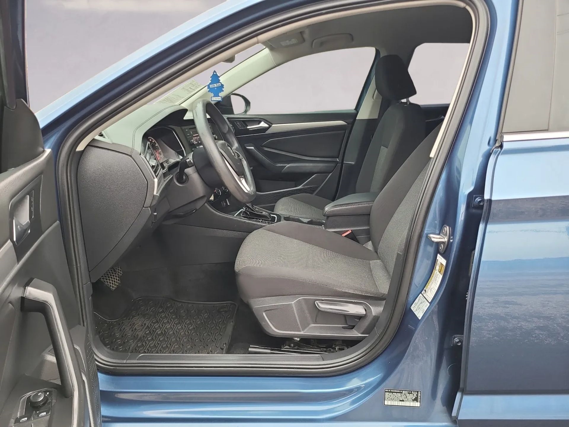 Volkswagen Jetta R-Line Auto w/SULEV 2019