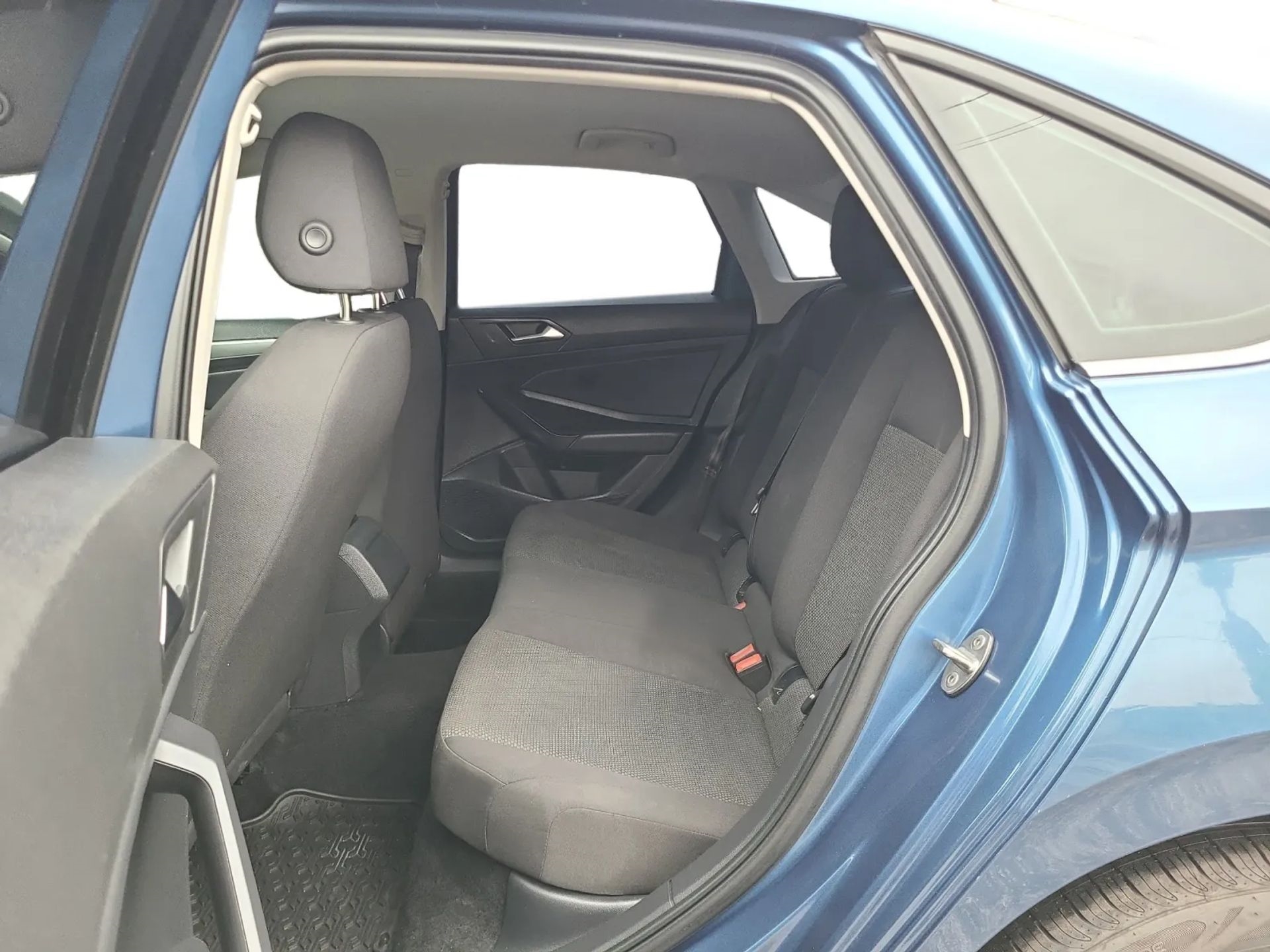Volkswagen Jetta R-Line Auto w/SULEV 2019