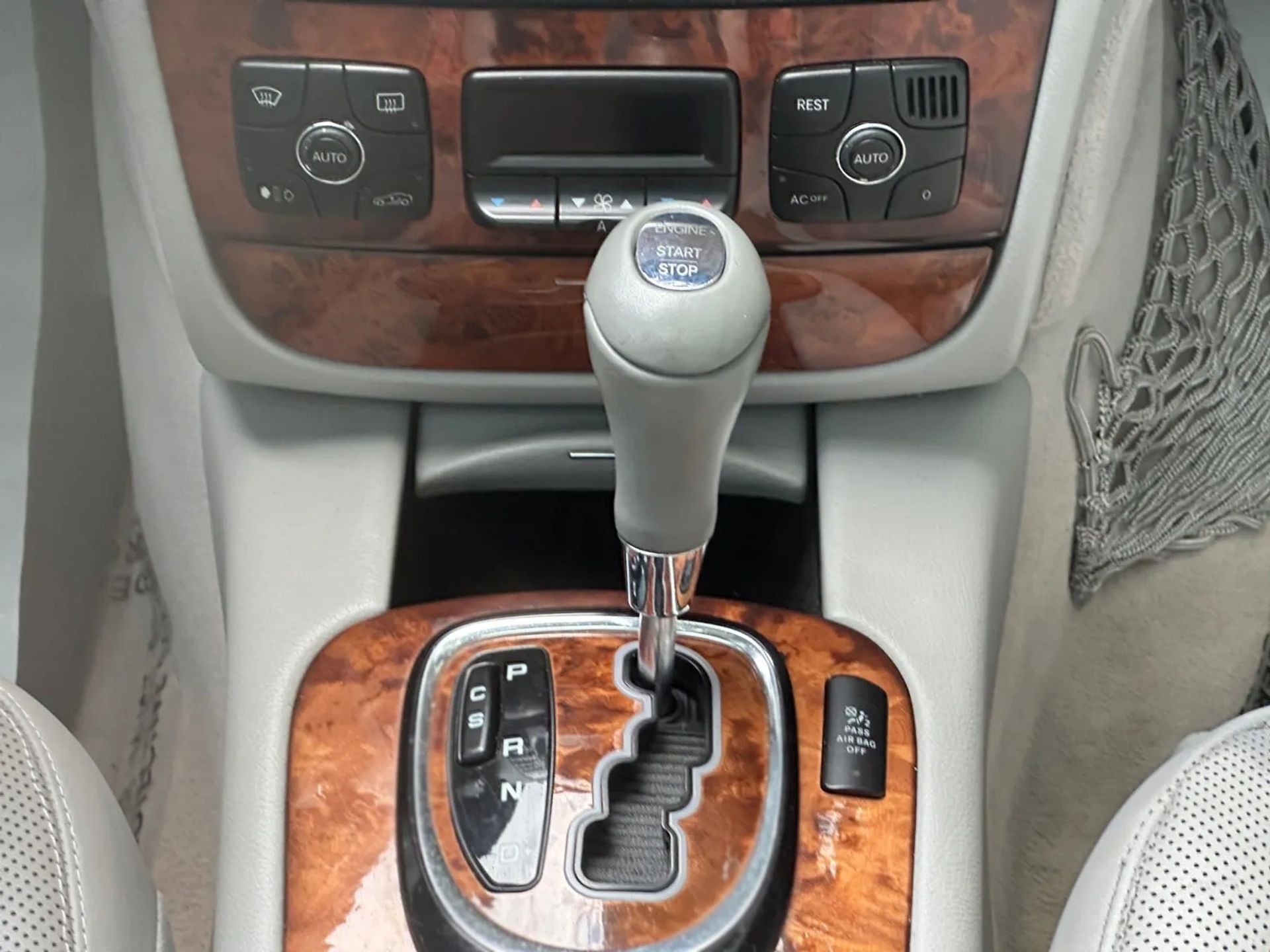 Mercedes-Benz S-Class 4dr Sdn 5.0L 4MATIC 2006