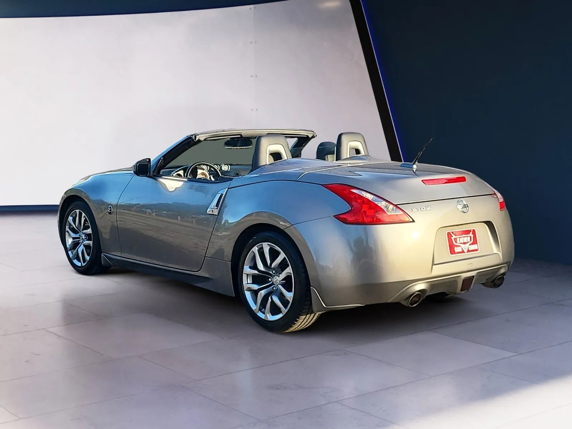 Nissan 370Z 2dr Roadster Auto Touring 2010