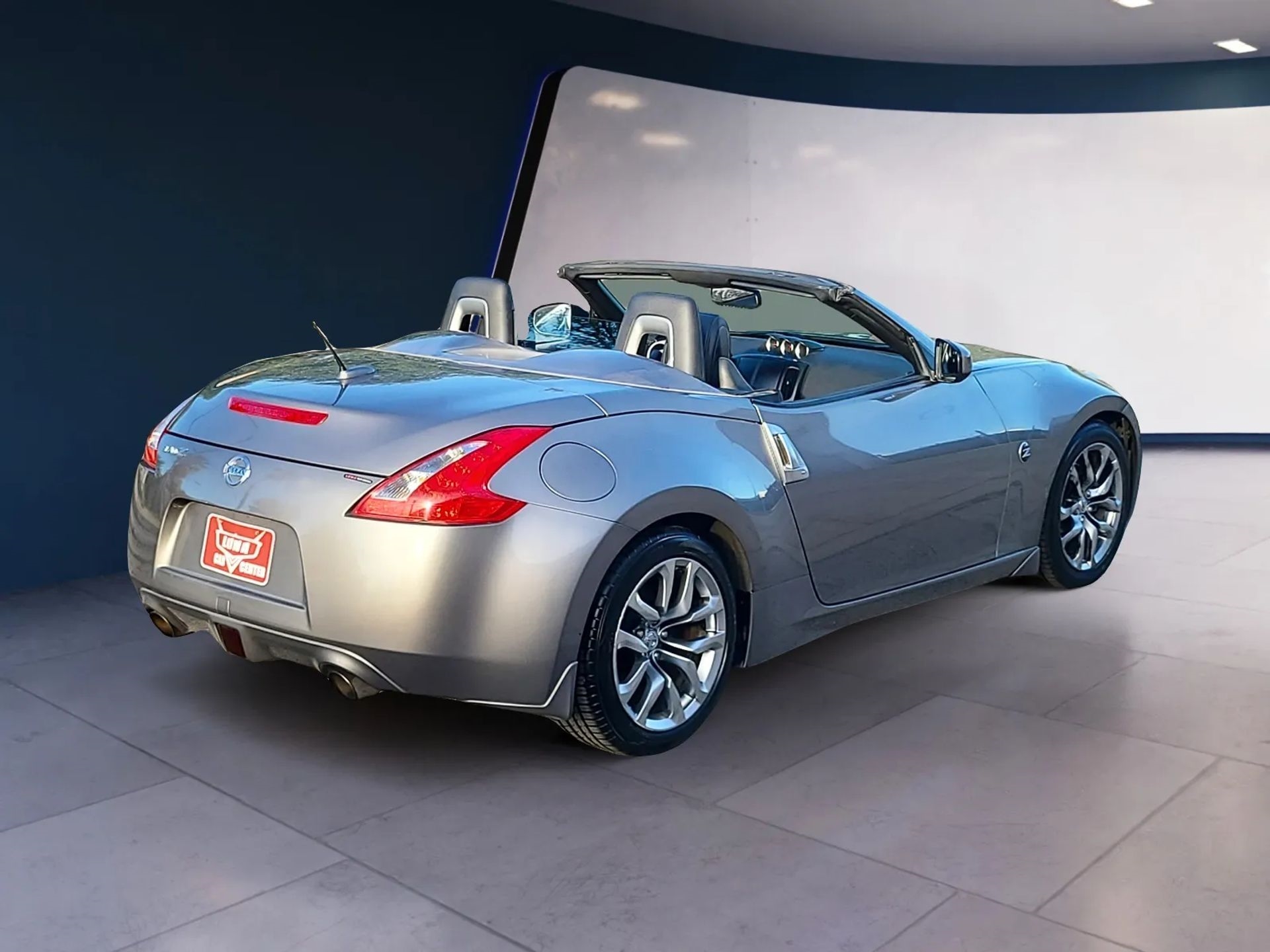 Nissan 370Z 2dr Roadster Auto Touring 2010