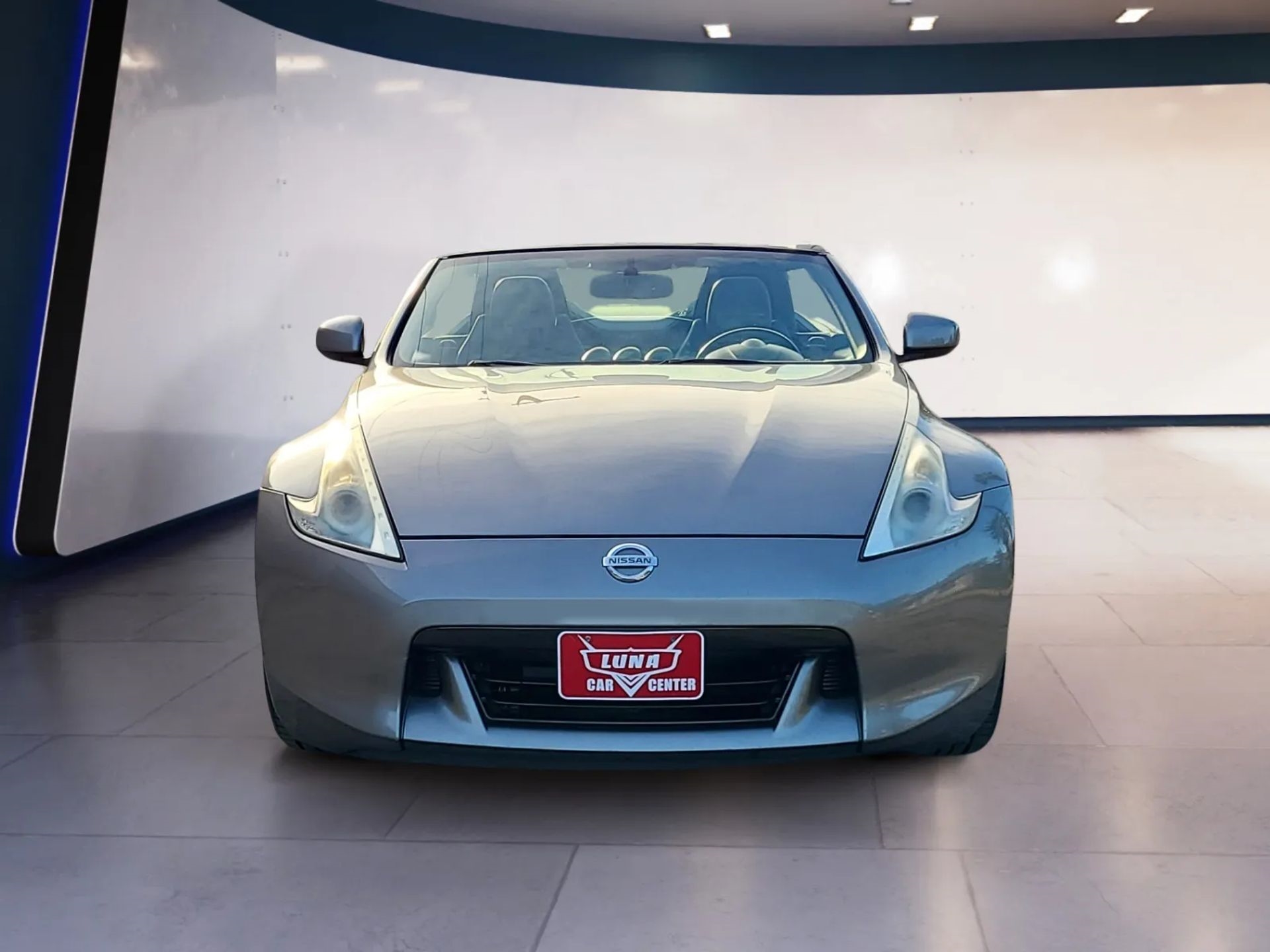 Nissan 370Z 2dr Roadster Auto Touring 2010