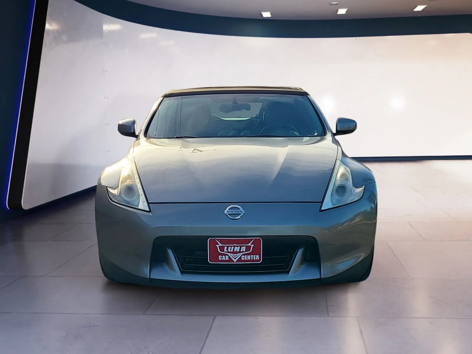 Nissan 370Z 2dr Roadster Auto Touring 2010