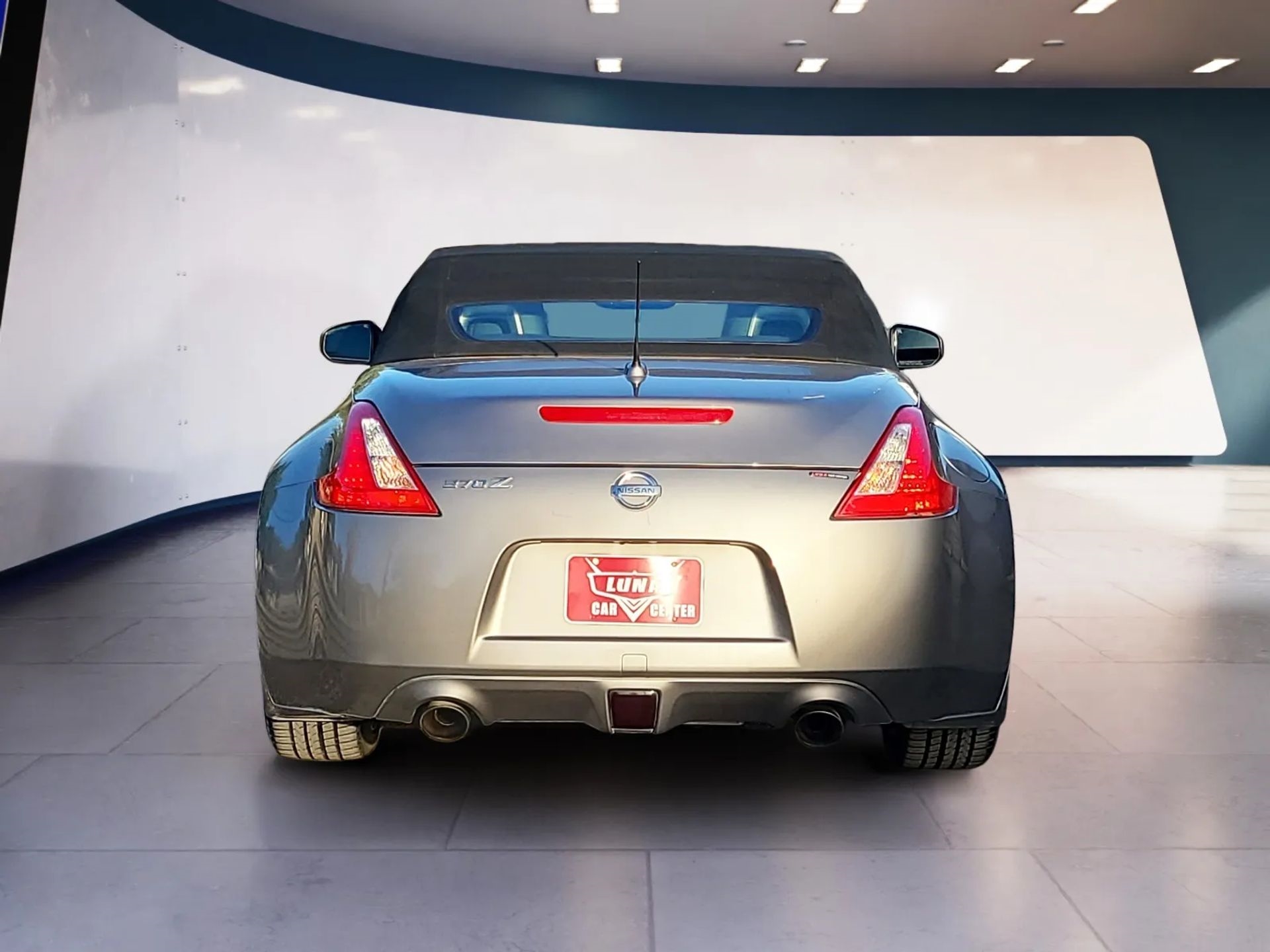 Nissan 370Z 2dr Roadster Auto Touring 2010