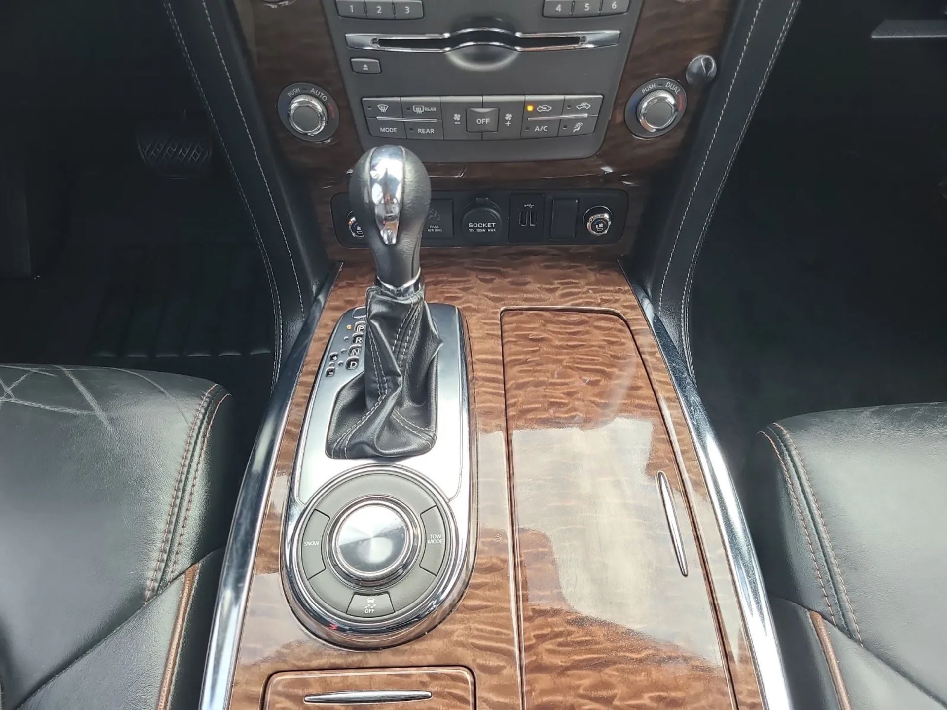 Nissan Armada 4x2 Platinum 2018