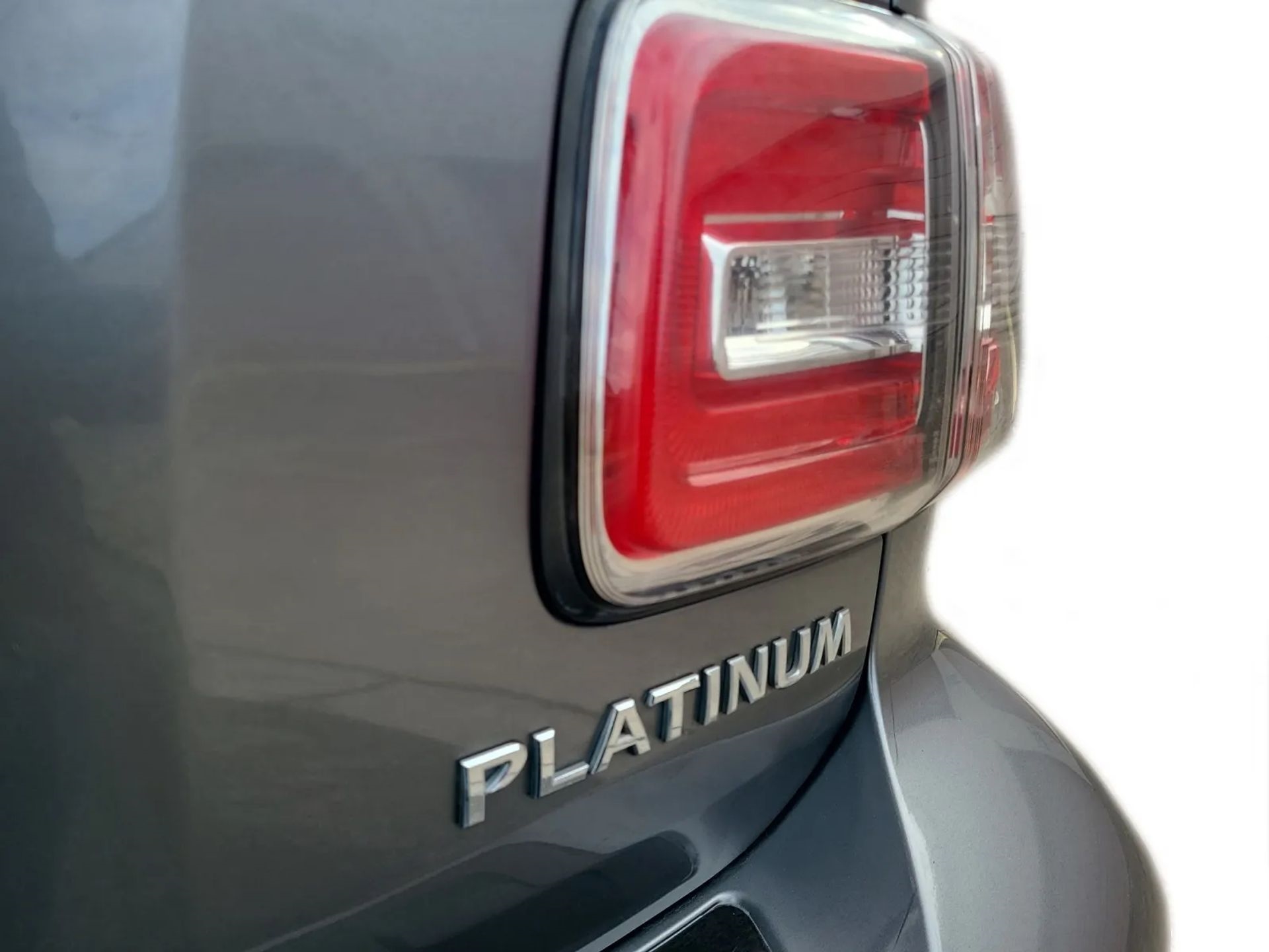 Nissan Armada 4x2 Platinum 2018