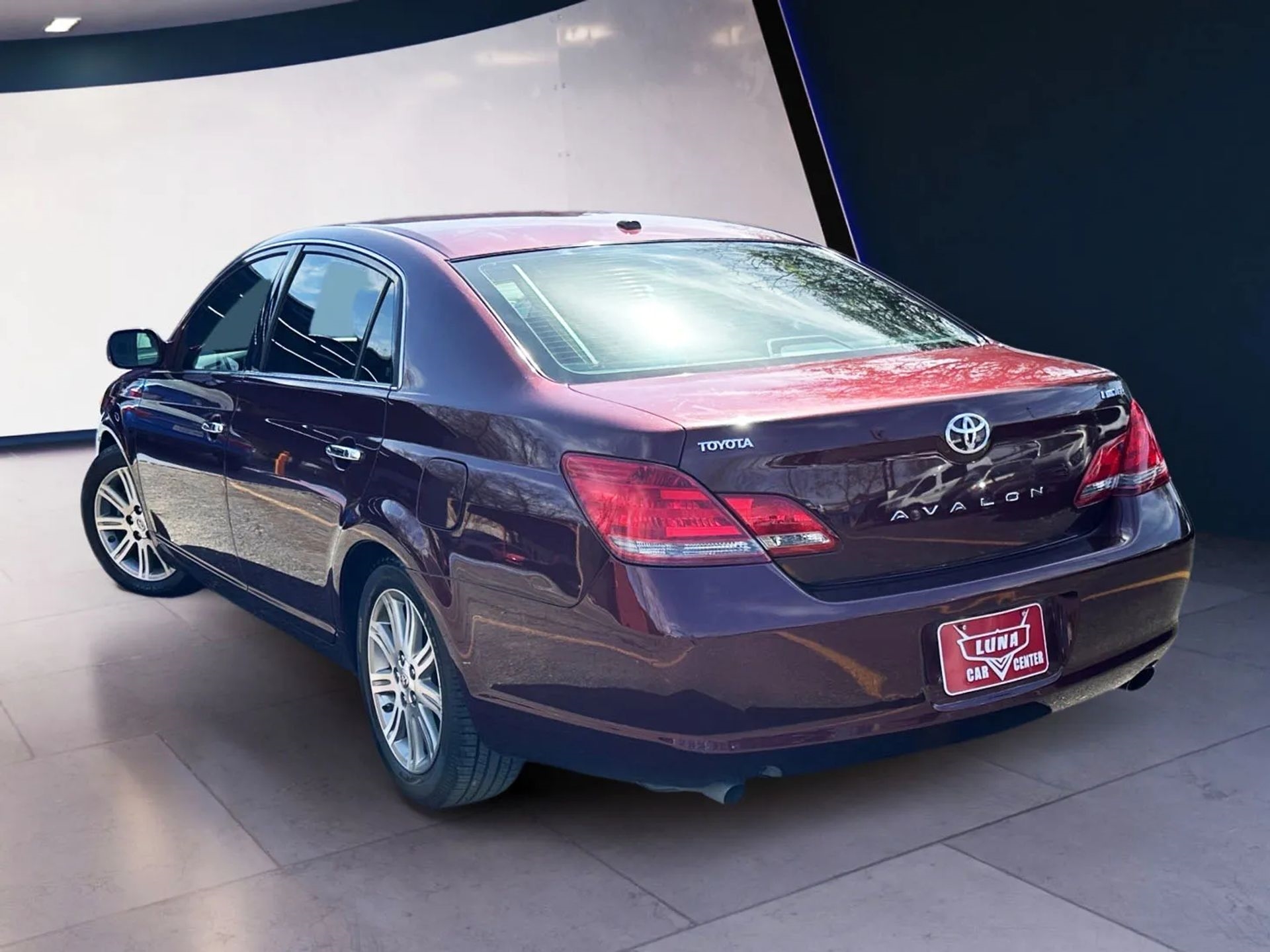 Toyota Avalon 4dr Sdn Limited (Natl) 2009