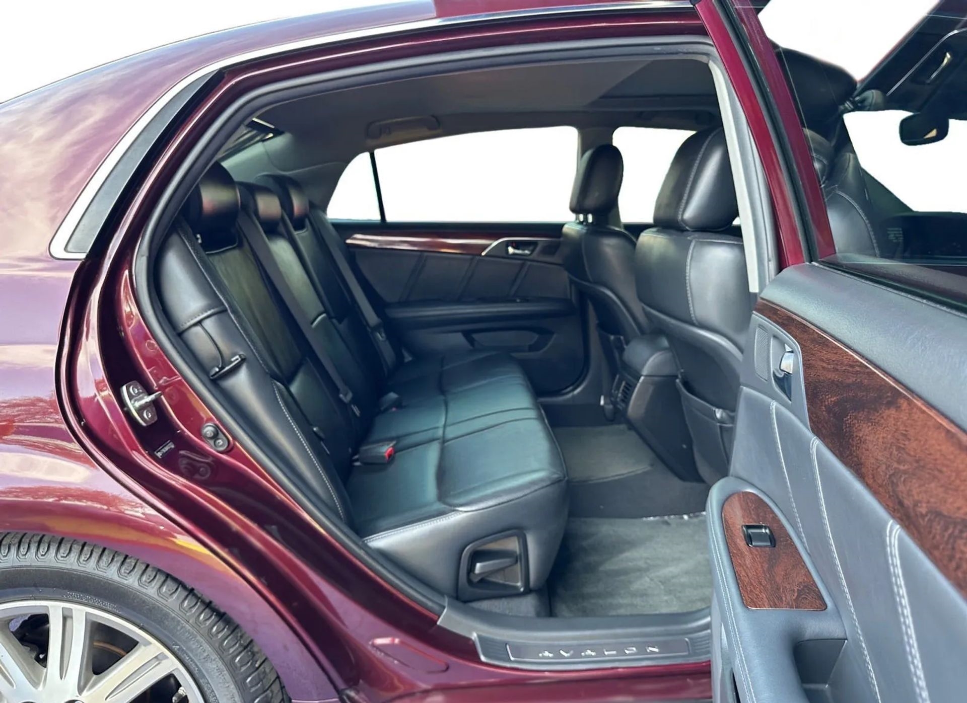 Toyota Avalon 4dr Sdn Limited (Natl) 2009