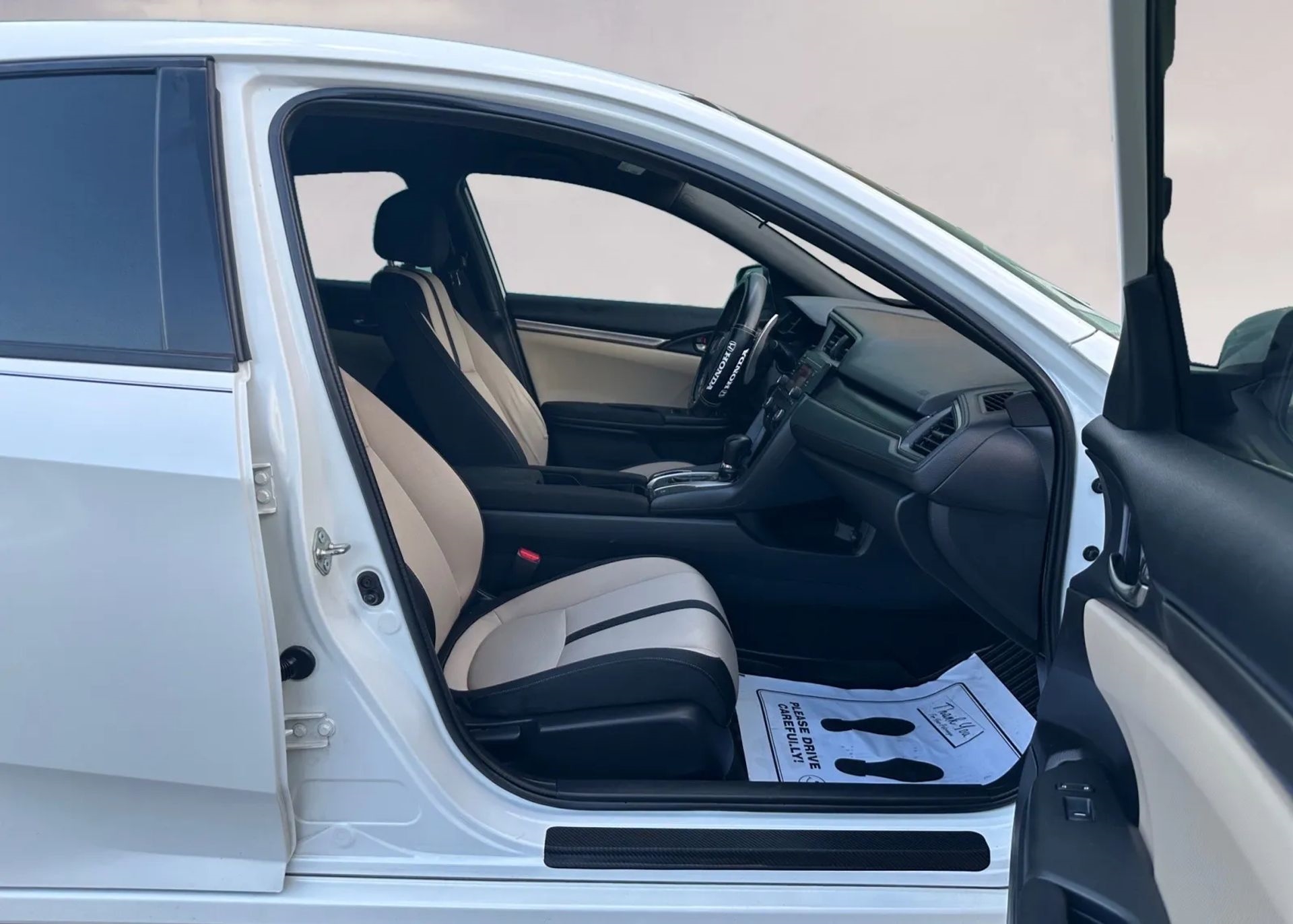Honda Civic Hatchback Sport CVT 2018