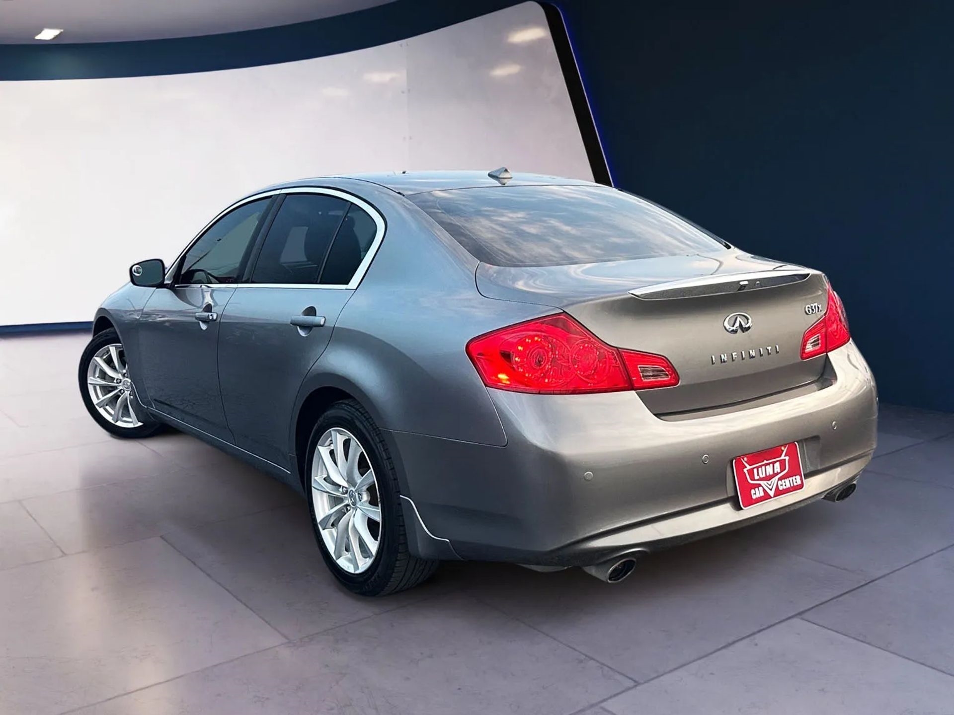 Infiniti G37 Sedan 4dr x AWD 2013