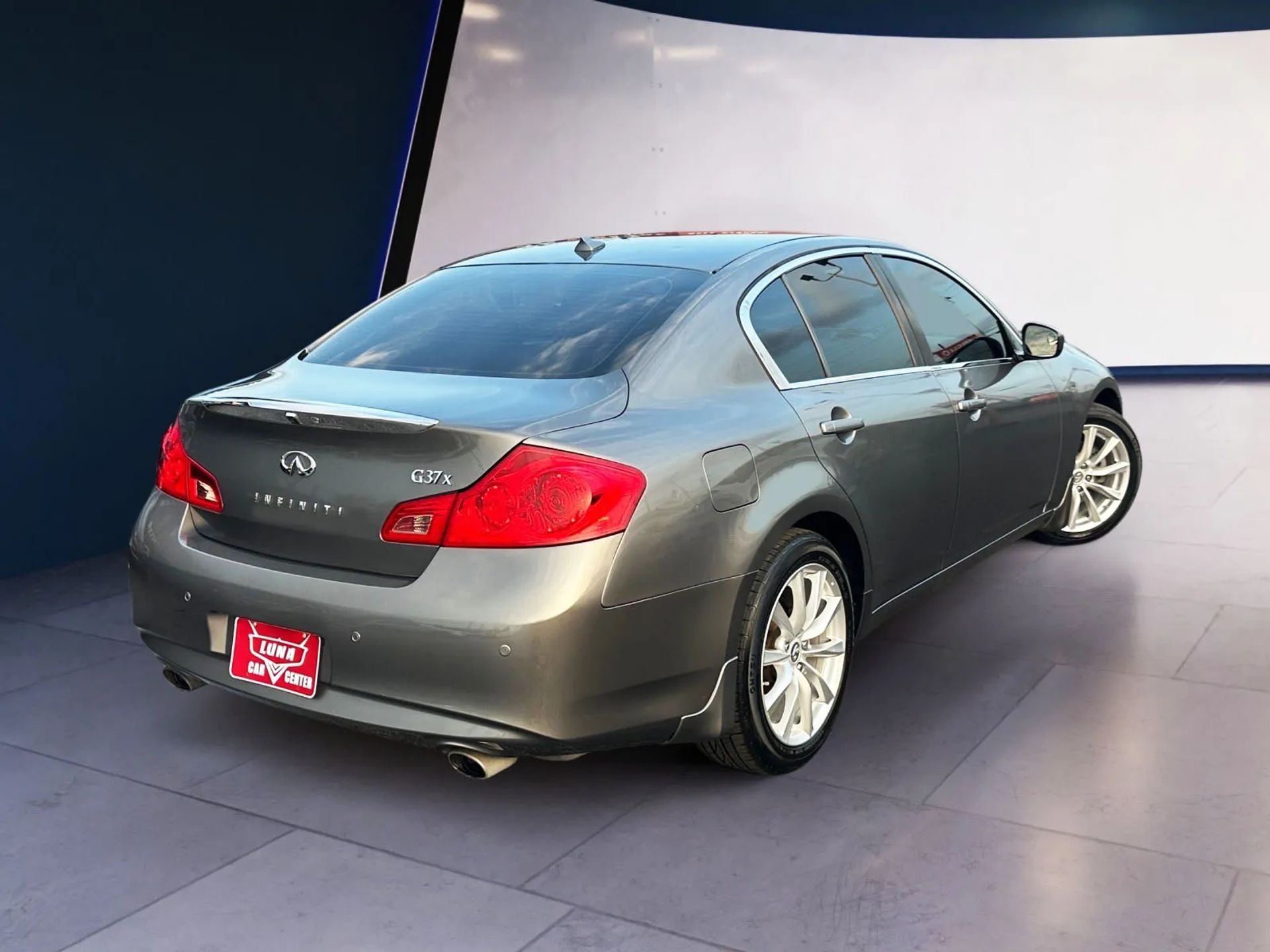 Infiniti G37 Sedan 4dr x AWD 2013