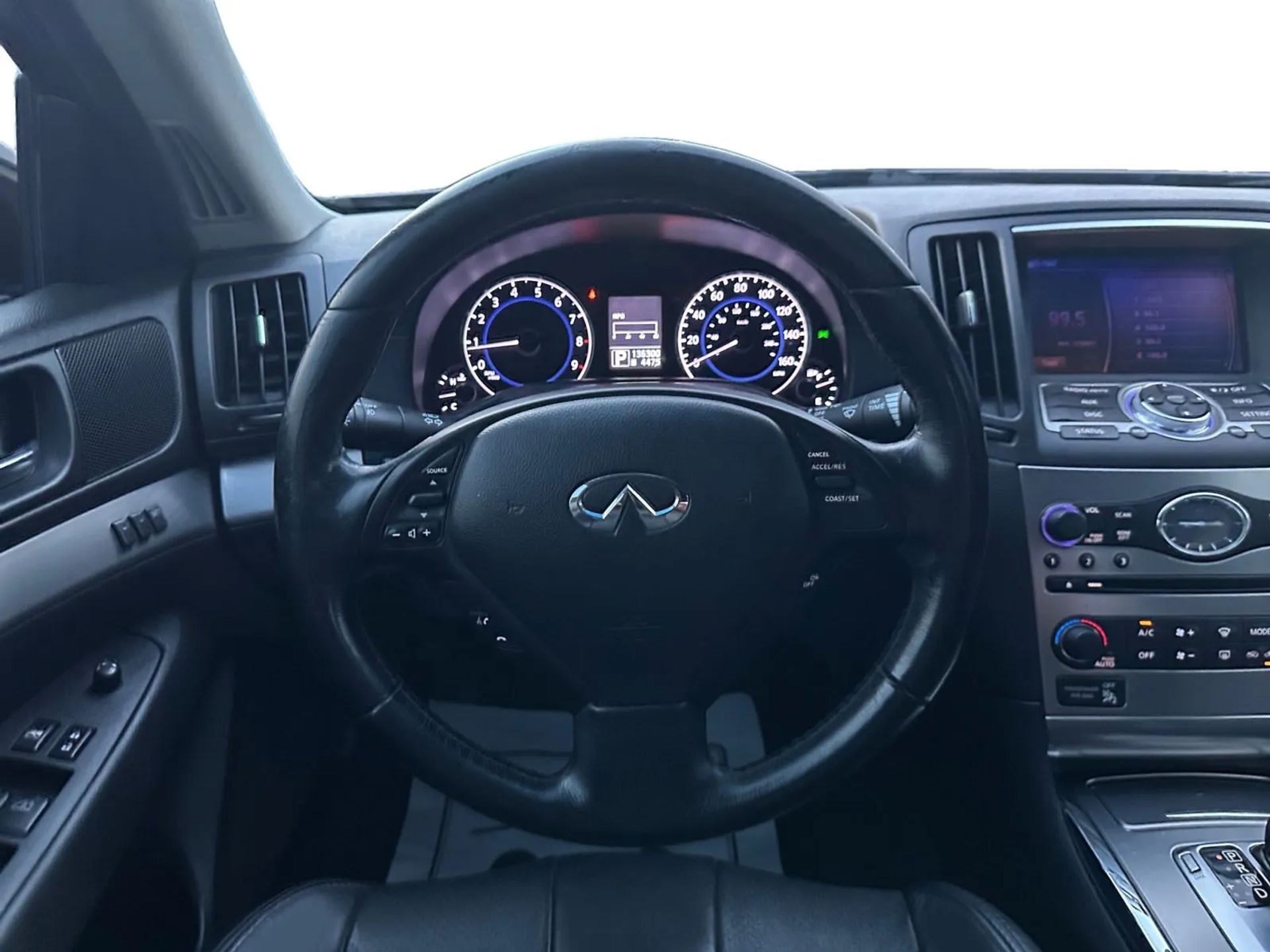 Infiniti G37 Sedan 4dr x AWD 2013