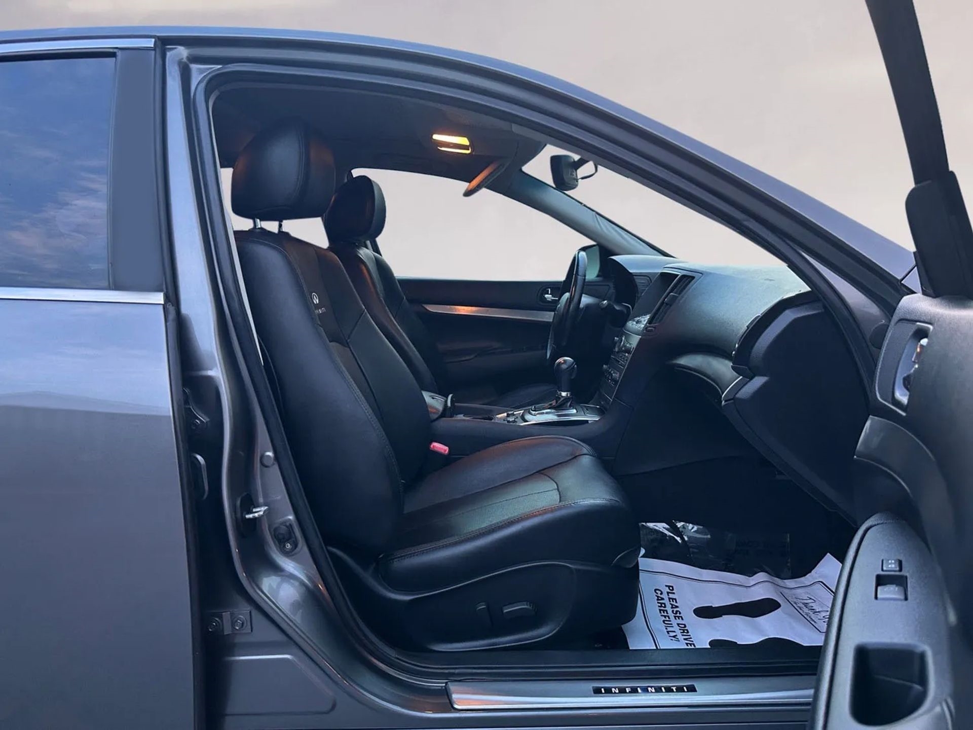 Infiniti G37 Sedan 4dr x AWD 2013