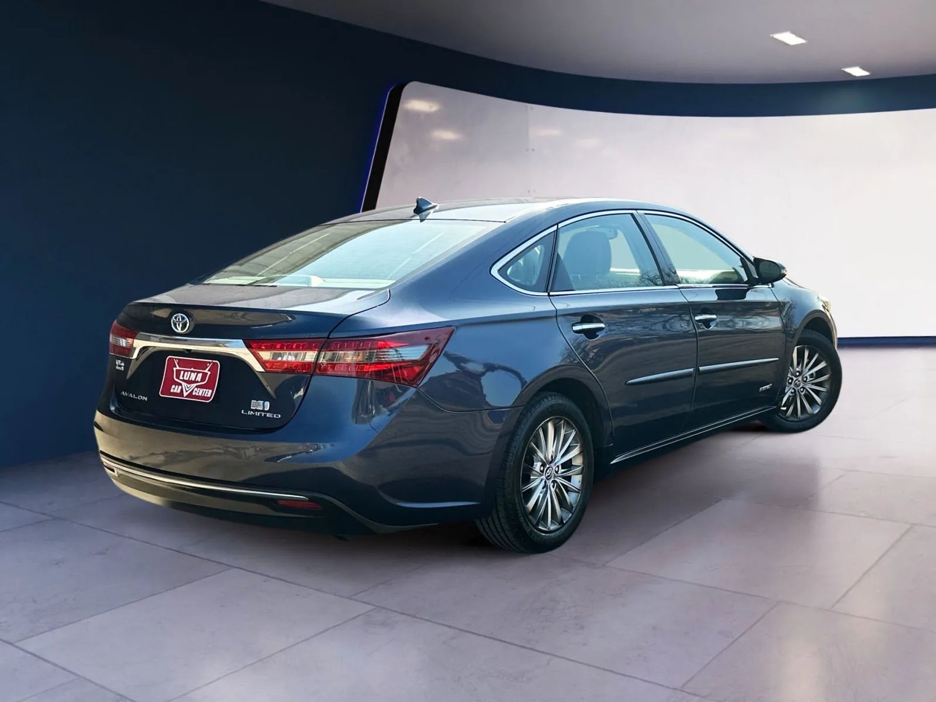 Toyota Avalon Hybrid 4dr Sdn XLE Premium (Natl) 2016