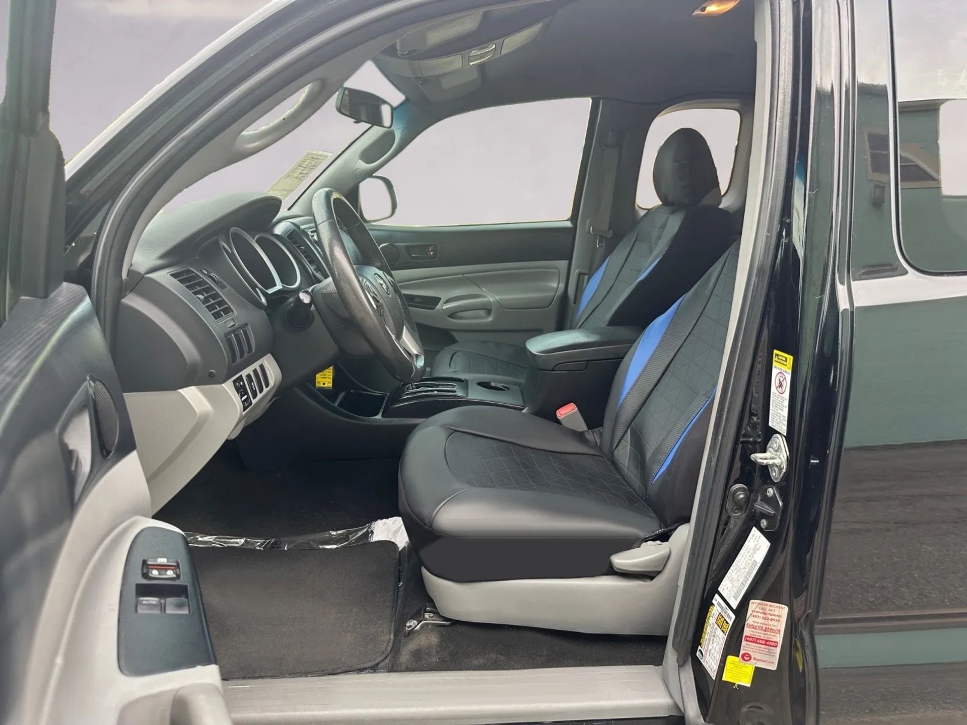 Toyota Tacoma 2WD Access Cab I4 AT (Natl) 2015