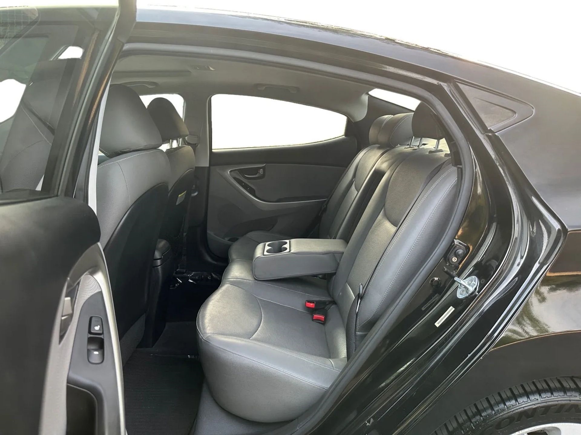 Hyundai Elantra 4dr Sdn Auto Limited (Ulsan Plant) 2013