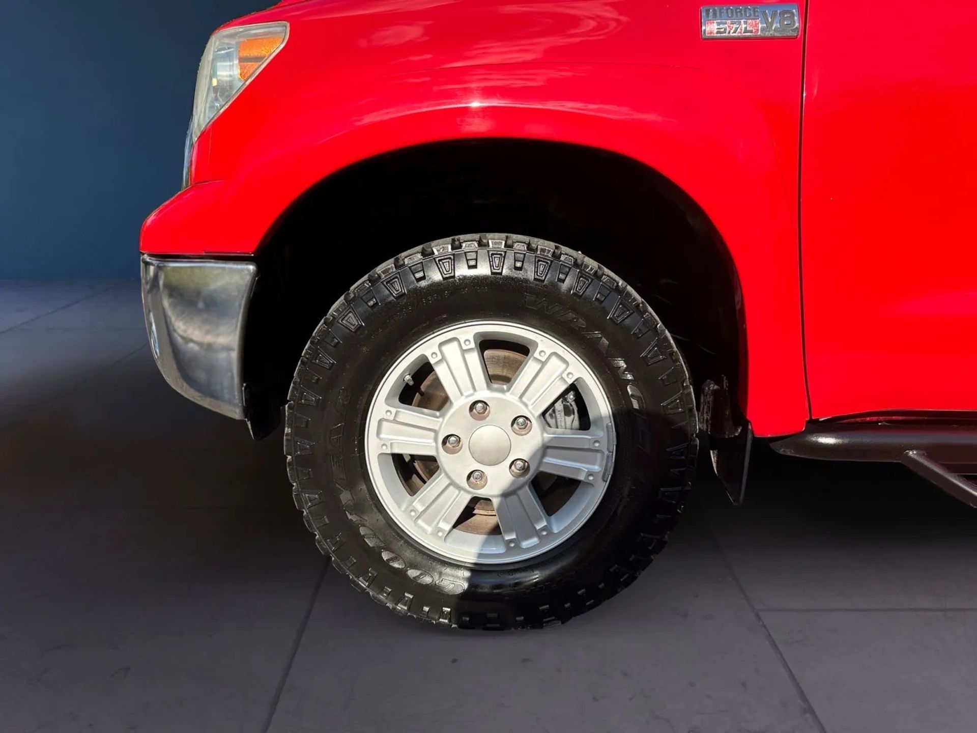 Toyota Tundra 2WD Truck CrewMax 5.7L V8 6-Spd AT (Natl) 2008