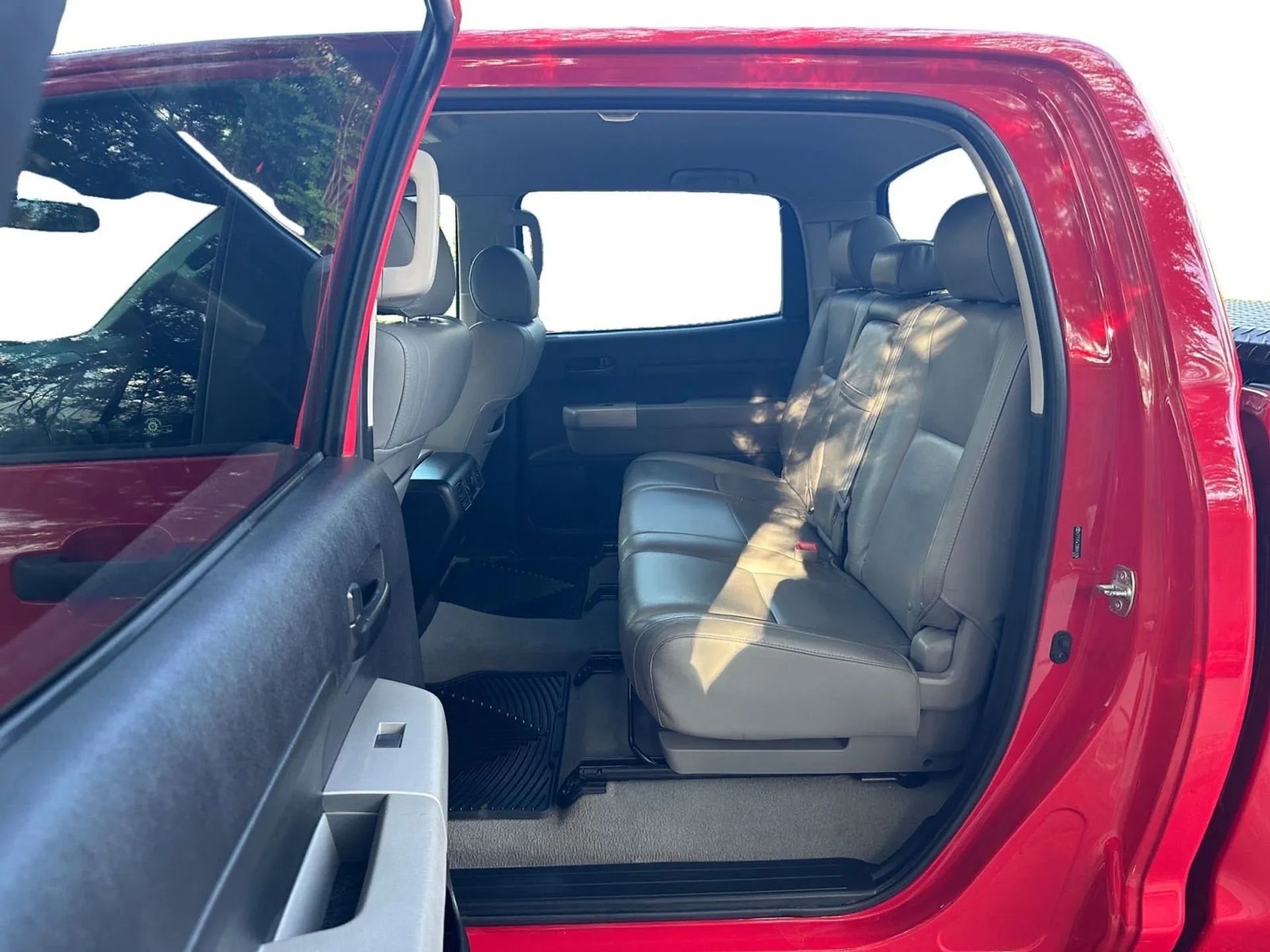 Toyota Tundra 2WD Truck CrewMax 5.7L V8 6-Spd AT (Natl) 2008