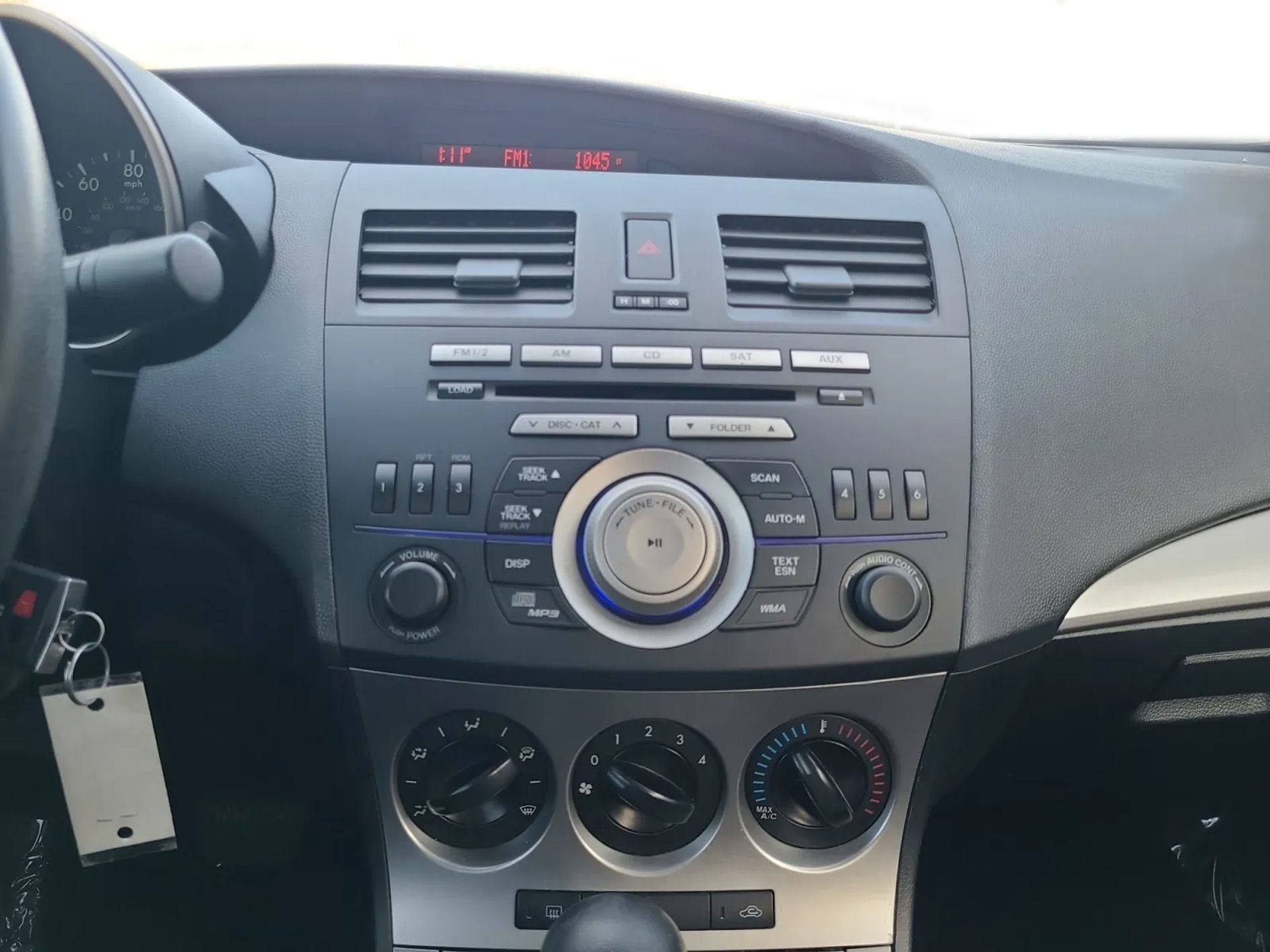 Mazda MAZDA3 4dr Sdn Auto i Touring 2010