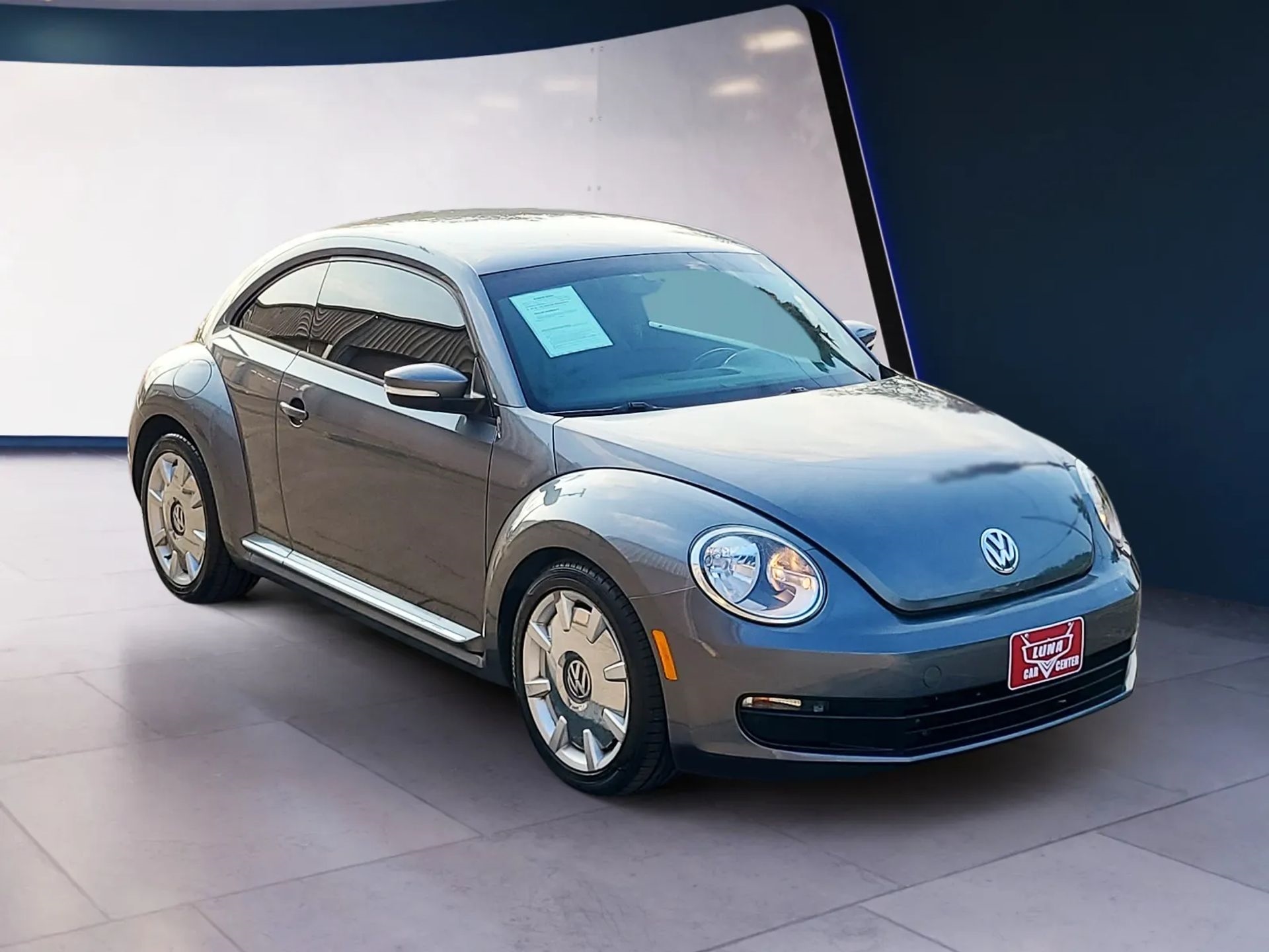 Volkswagen Beetle 2dr Cpe Auto 2.5L PZEV 2012