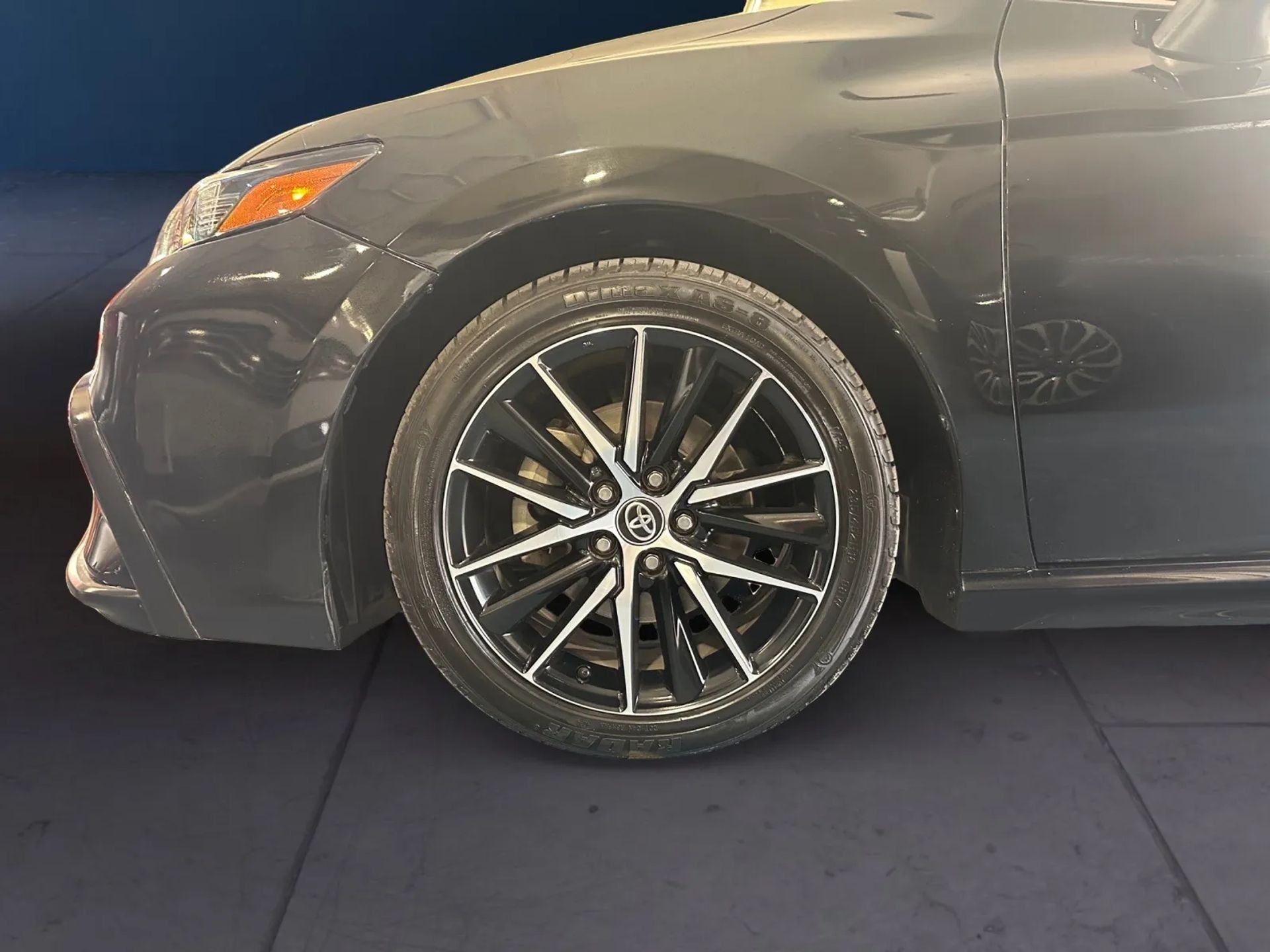 Toyota Camry SE Auto (Natl) 2021