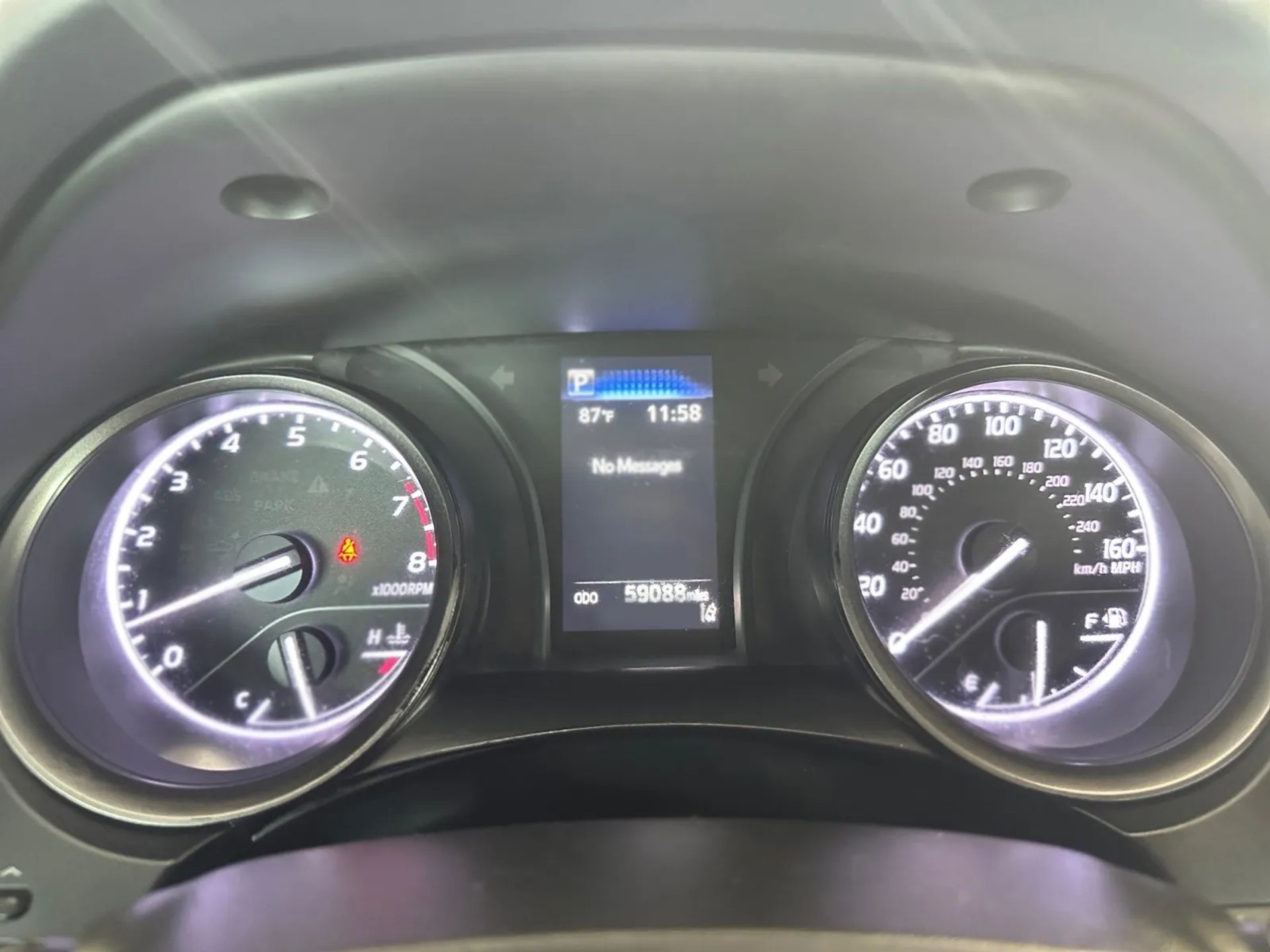 Toyota Camry SE Auto (Natl) 2021