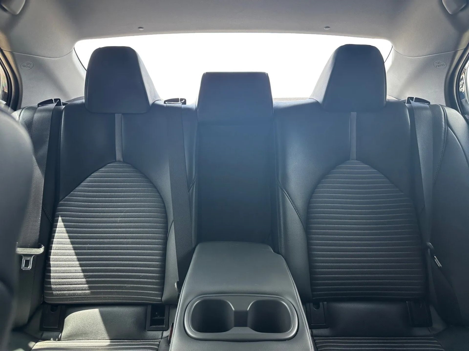 Toyota Camry SE Auto (Natl) 2021