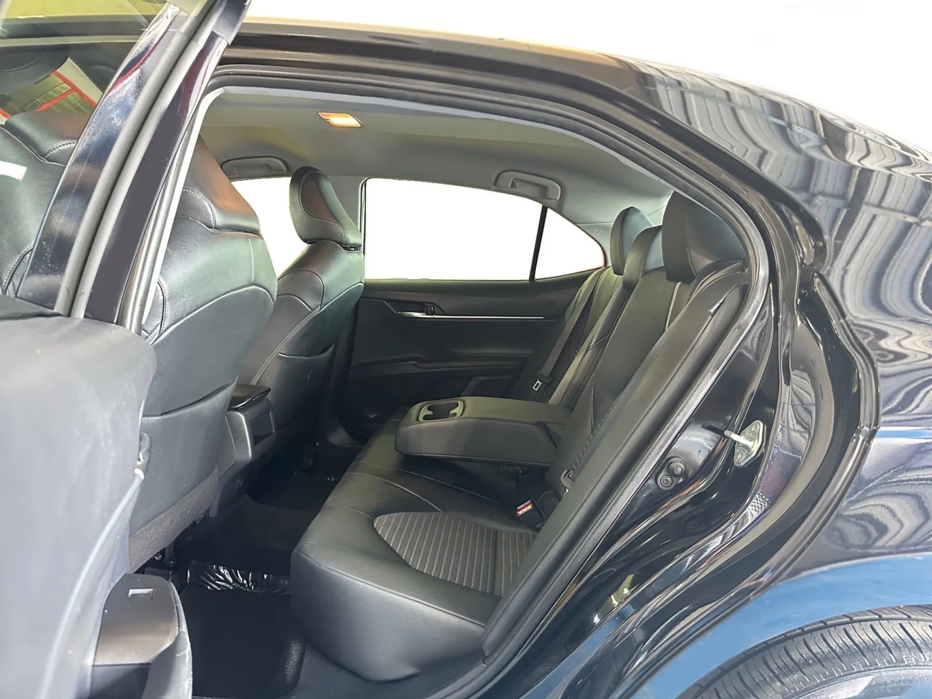 Toyota Camry SE Auto (Natl) 2021