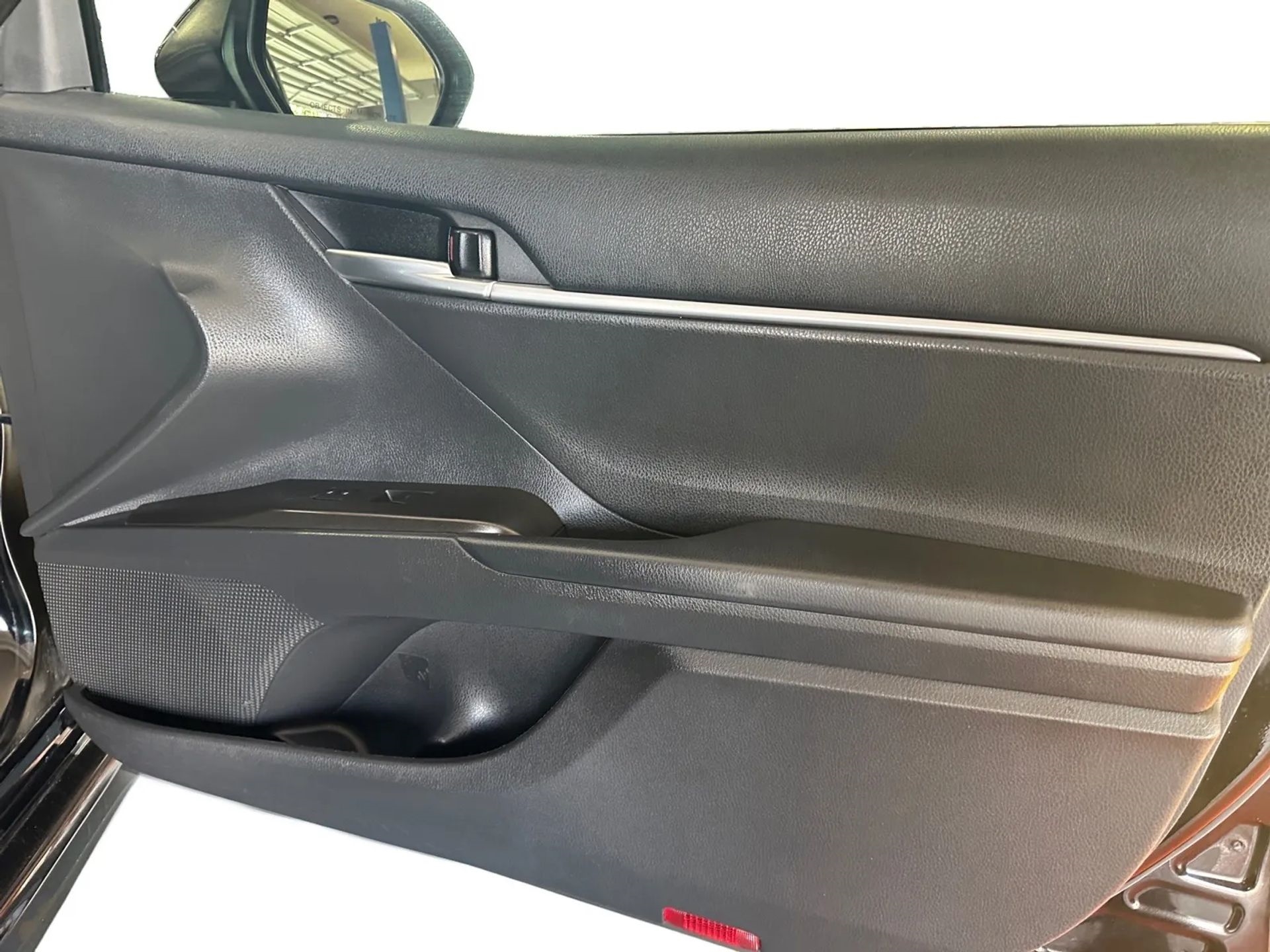 Toyota Camry SE Auto (Natl) 2021