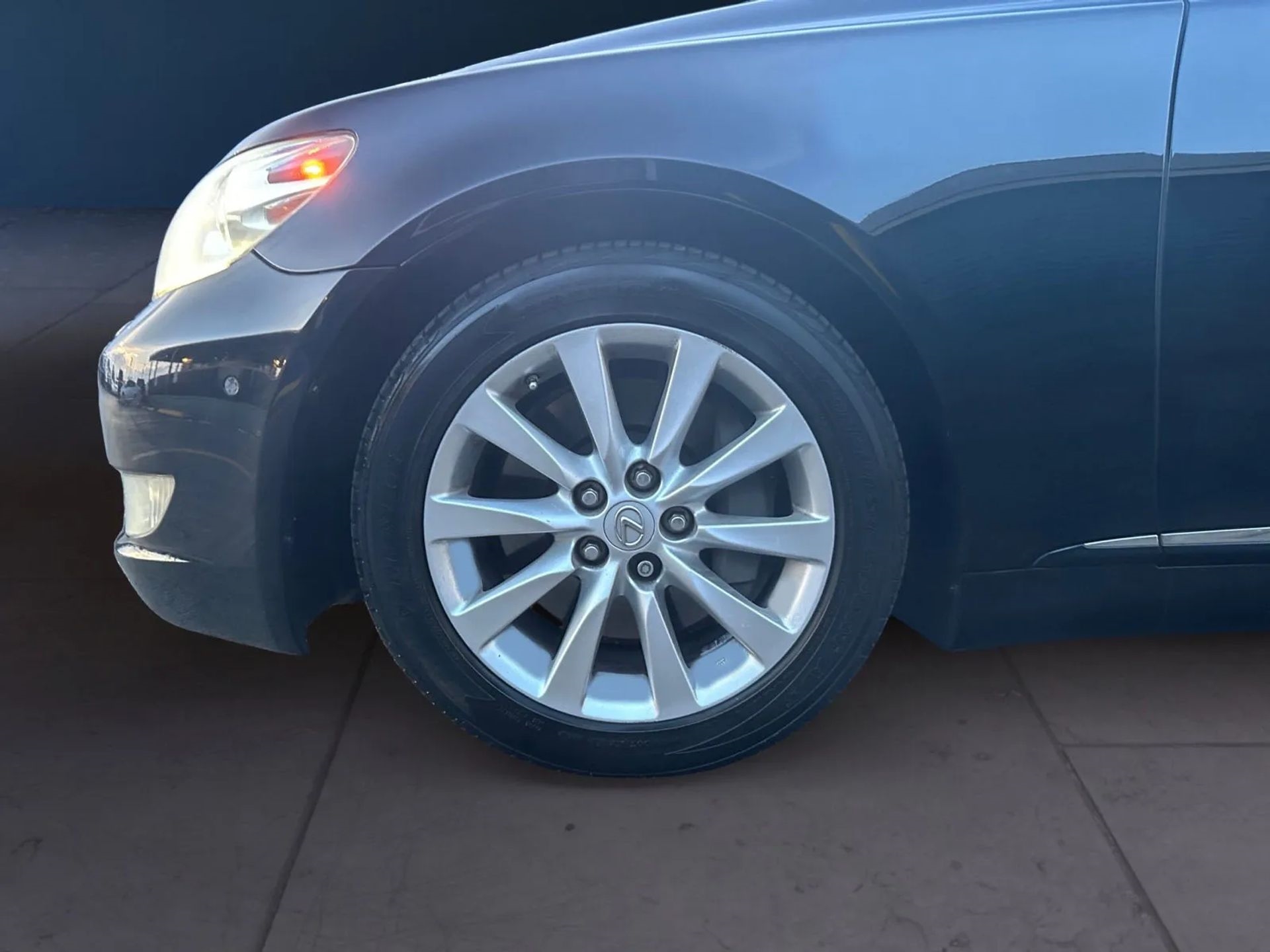 Lexus LS 460 4dr Sdn AWD 2012