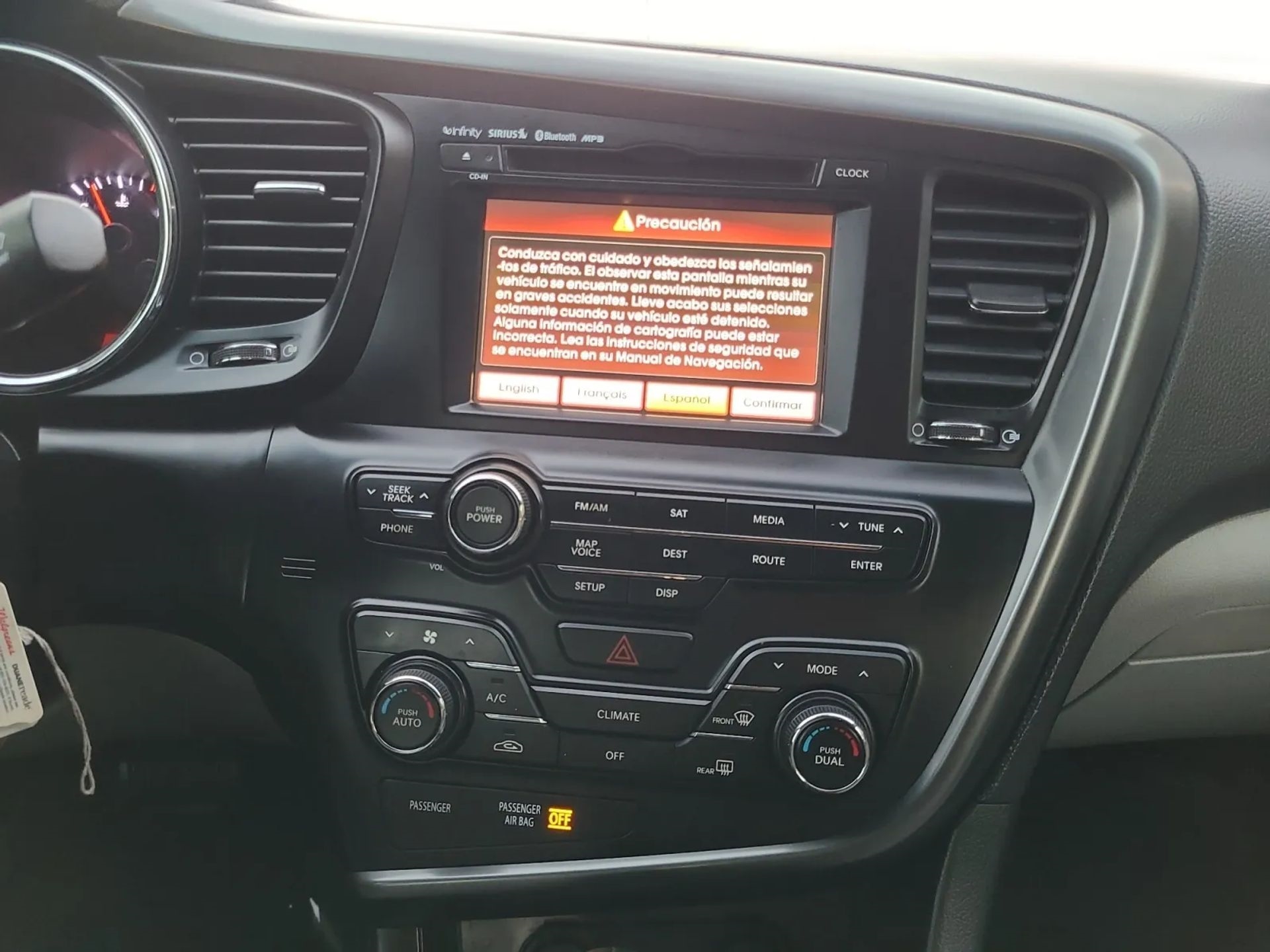 Kia Optima 4dr Sdn 2.4L Auto LX 2011