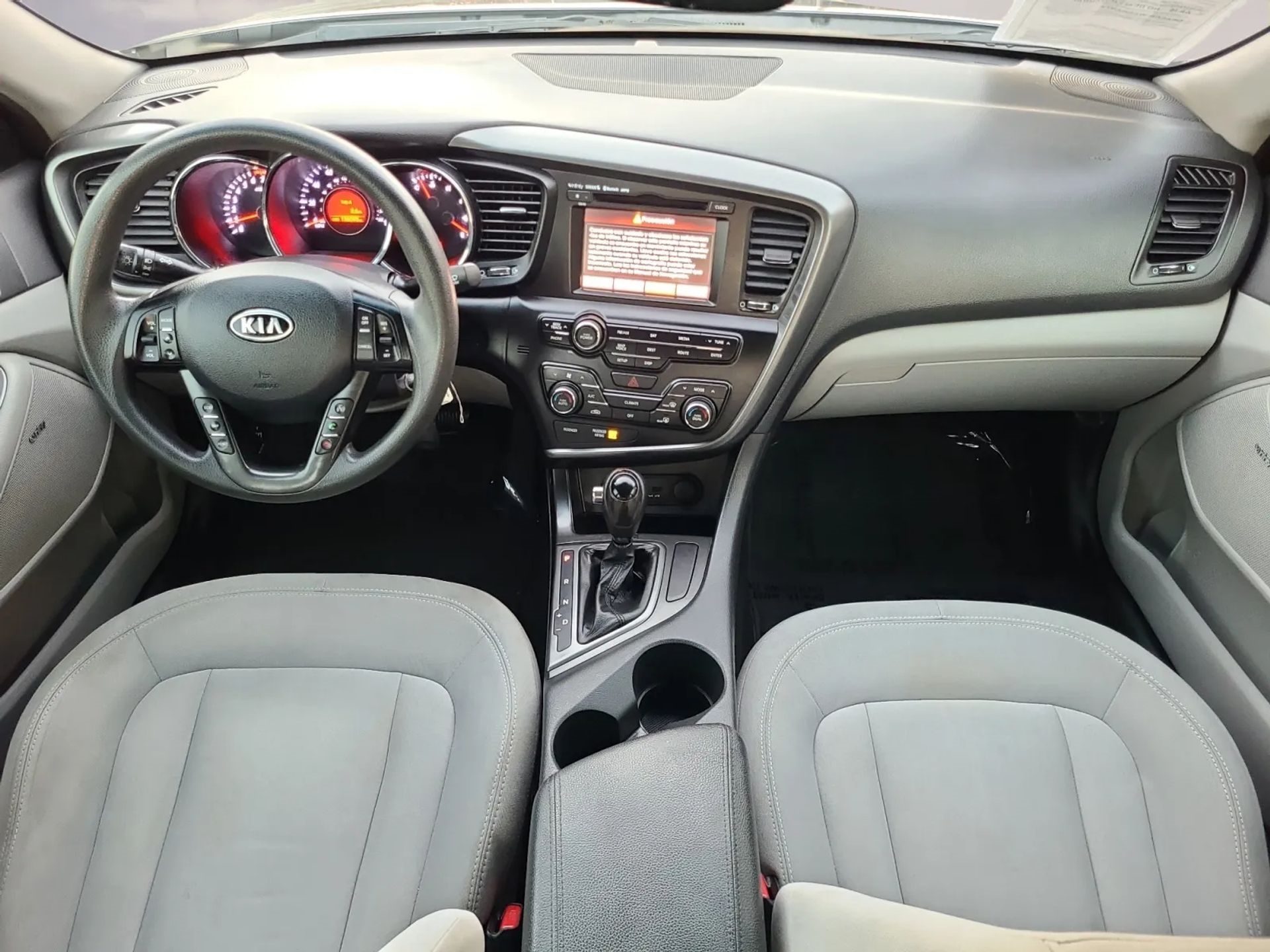 Kia Optima 4dr Sdn 2.4L Auto LX 2011