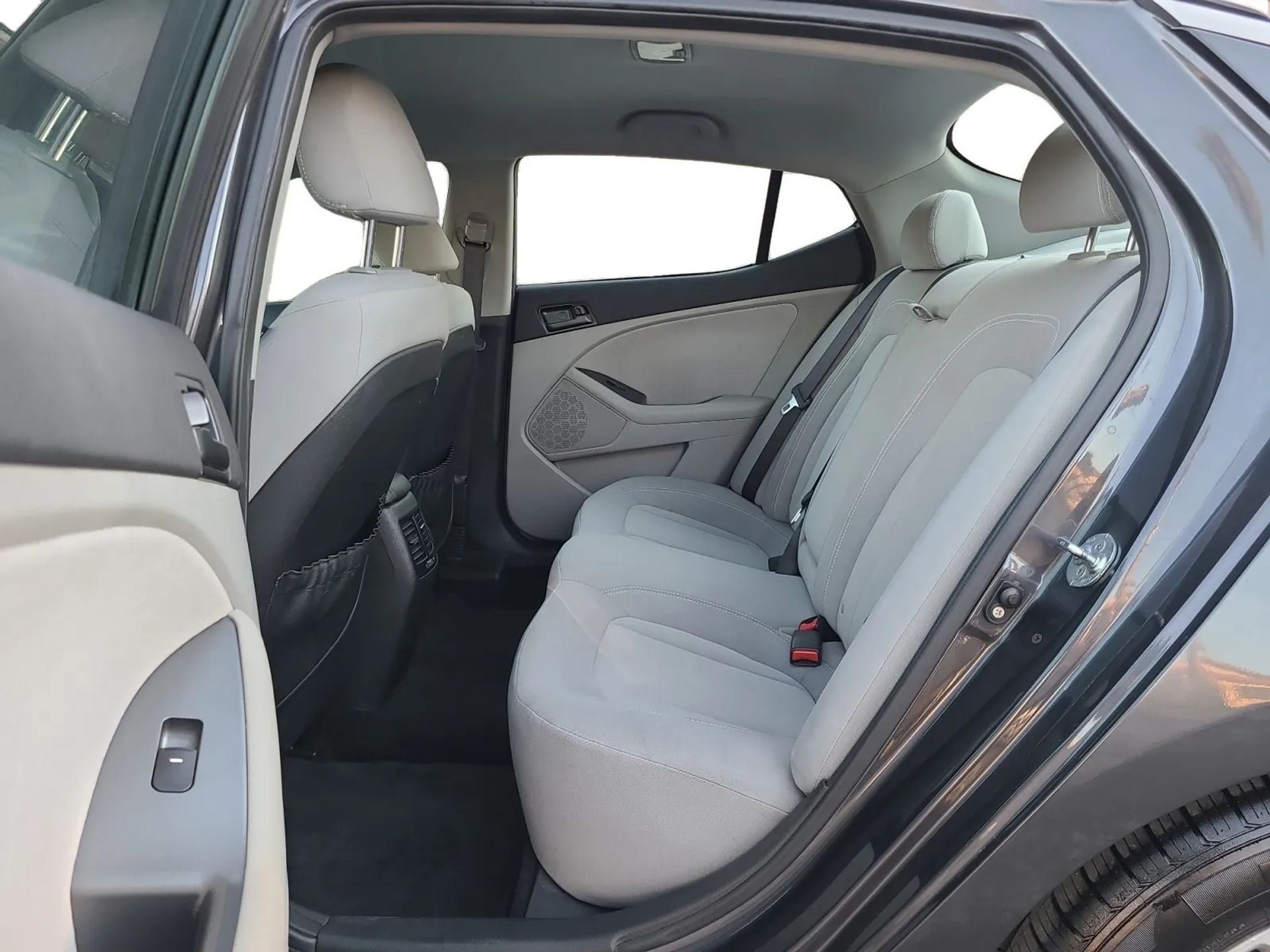 Kia Optima 4dr Sdn 2.4L Auto LX 2011