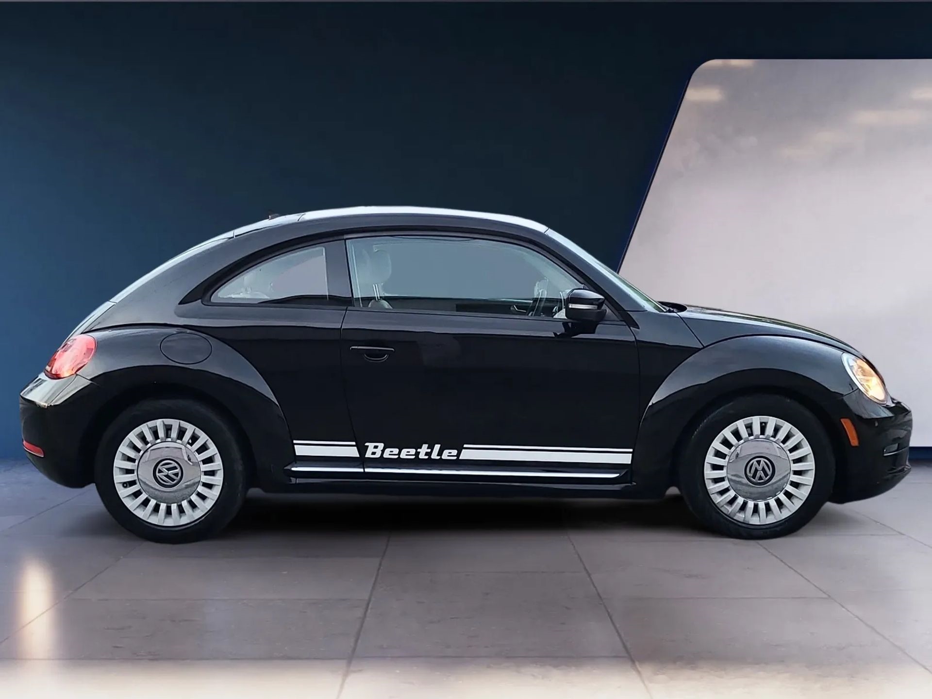 Volkswagen Beetle Coupe 2dr Auto 2.5L PZEV 2013