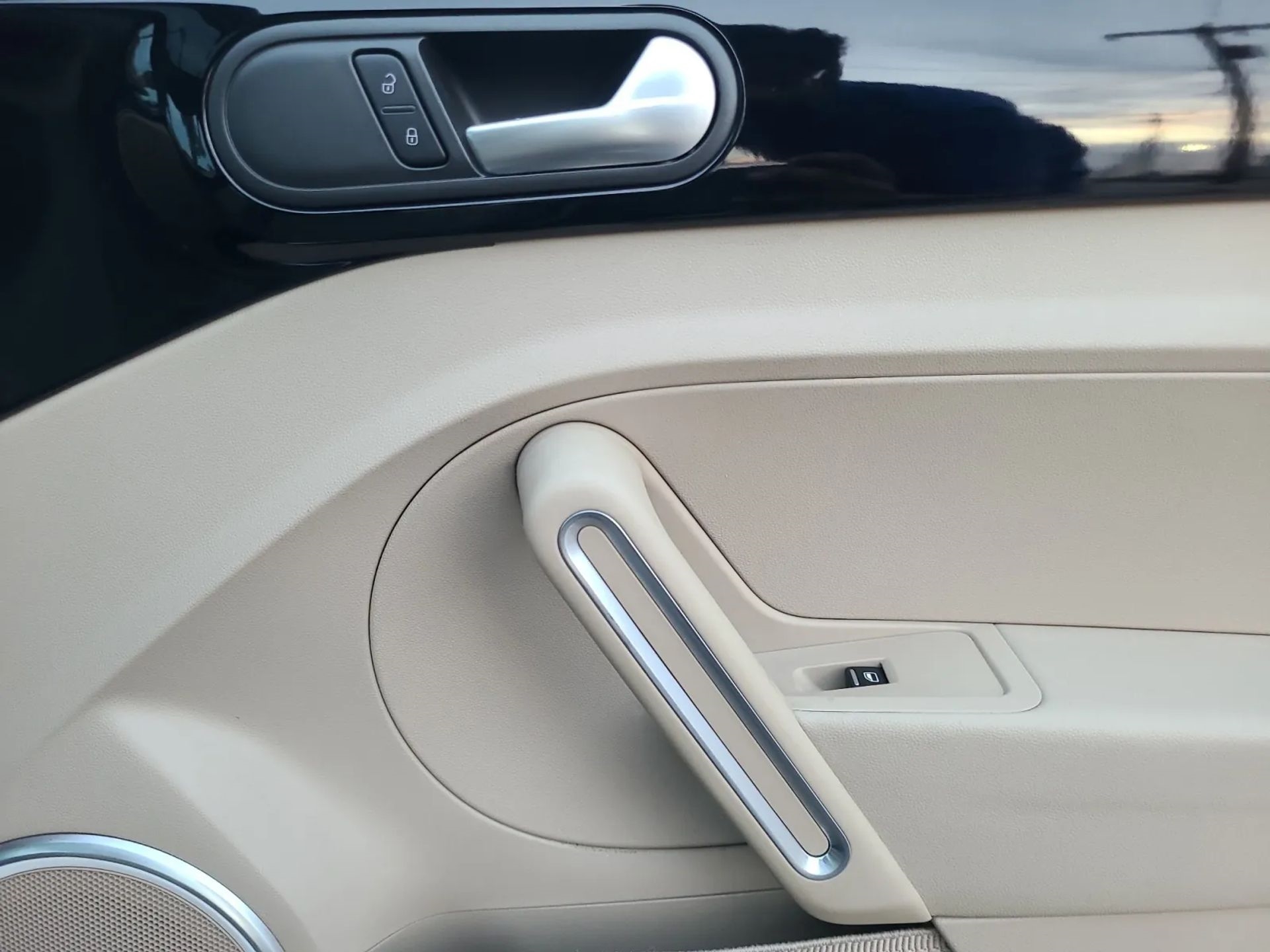 Volkswagen Beetle Coupe 2dr Auto 2.5L PZEV 2013