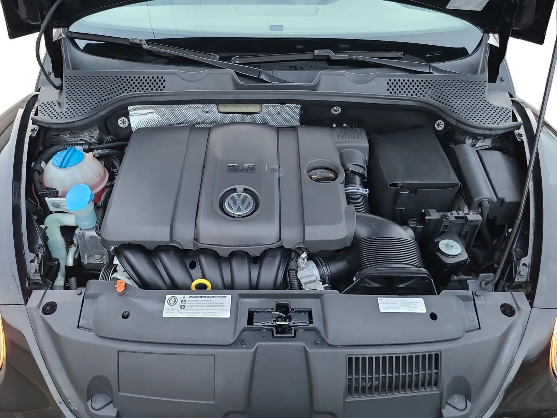 Volkswagen Beetle Coupe 2dr Auto 2.5L PZEV 2013