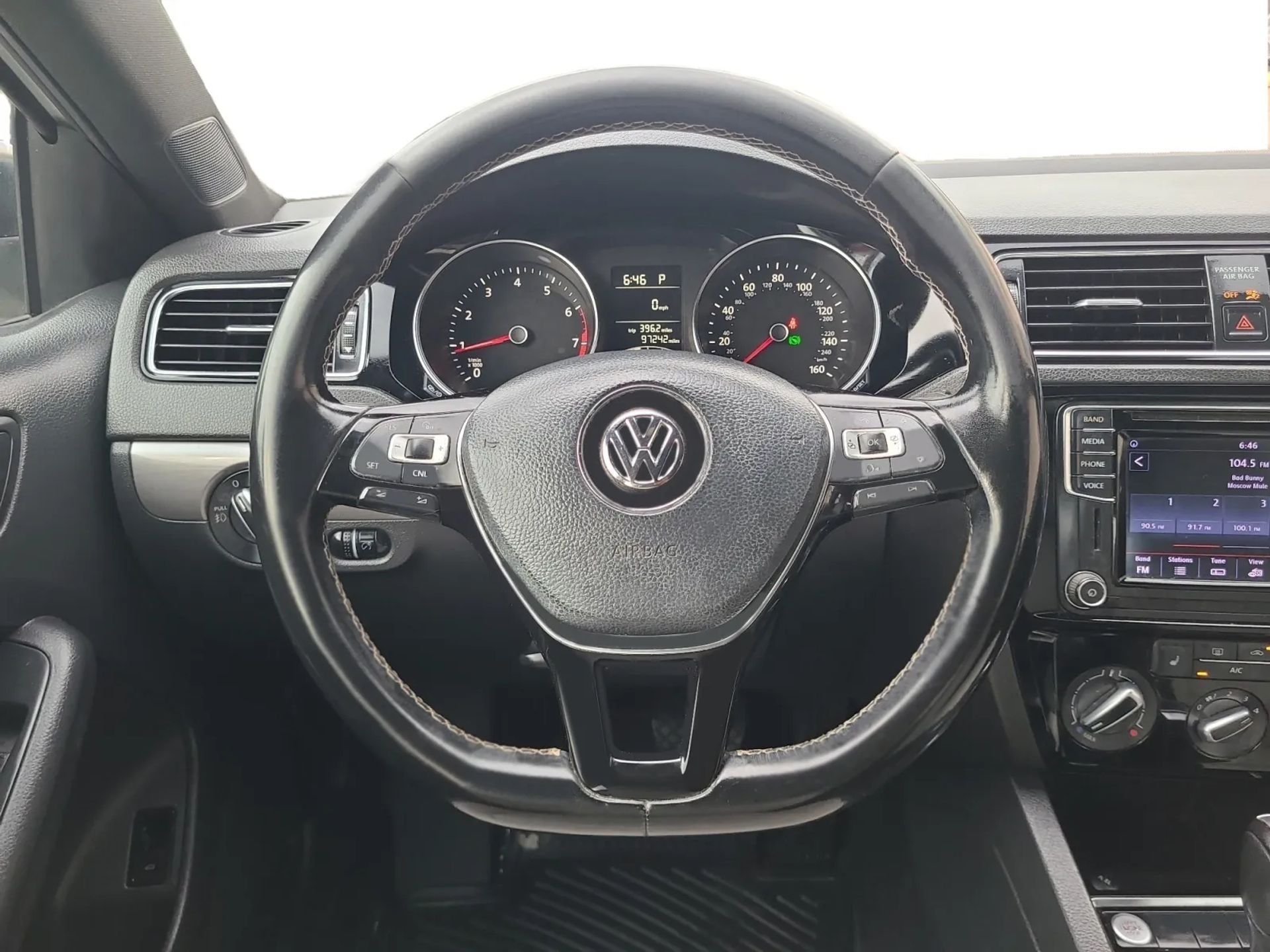 Volkswagen Jetta Sedan 4dr Auto 1.8T Sport PZEV 2016