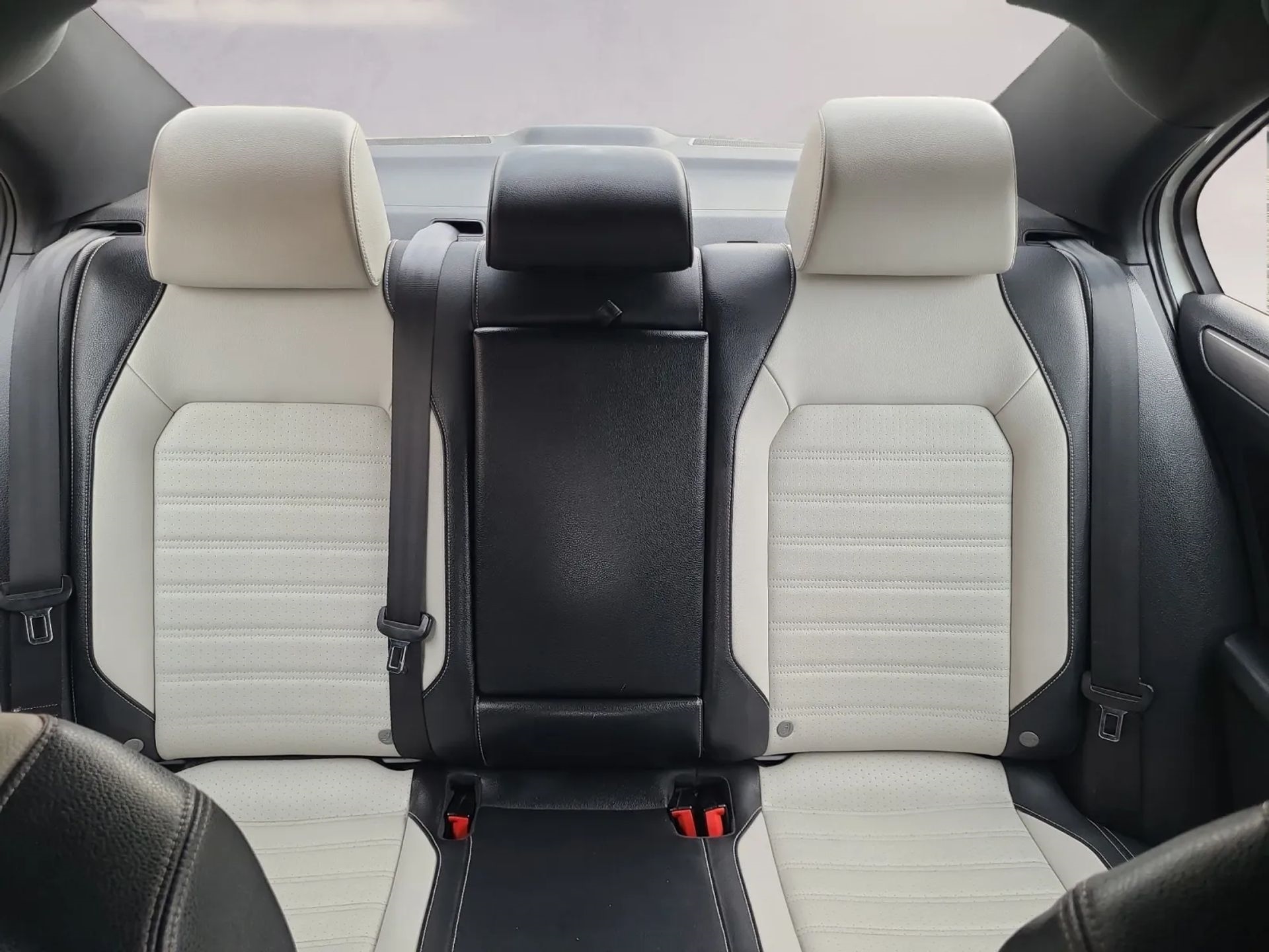 Volkswagen Jetta Sedan 4dr Auto 1.8T Sport PZEV 2016