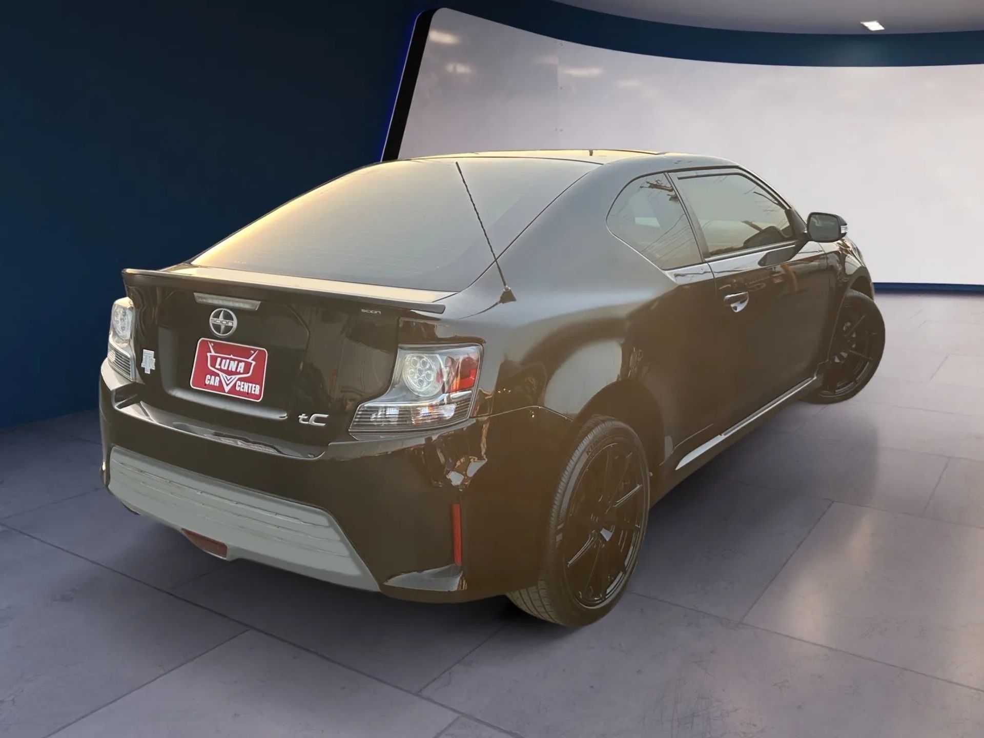 Scion tC 2dr HB Man (Natl) 2015