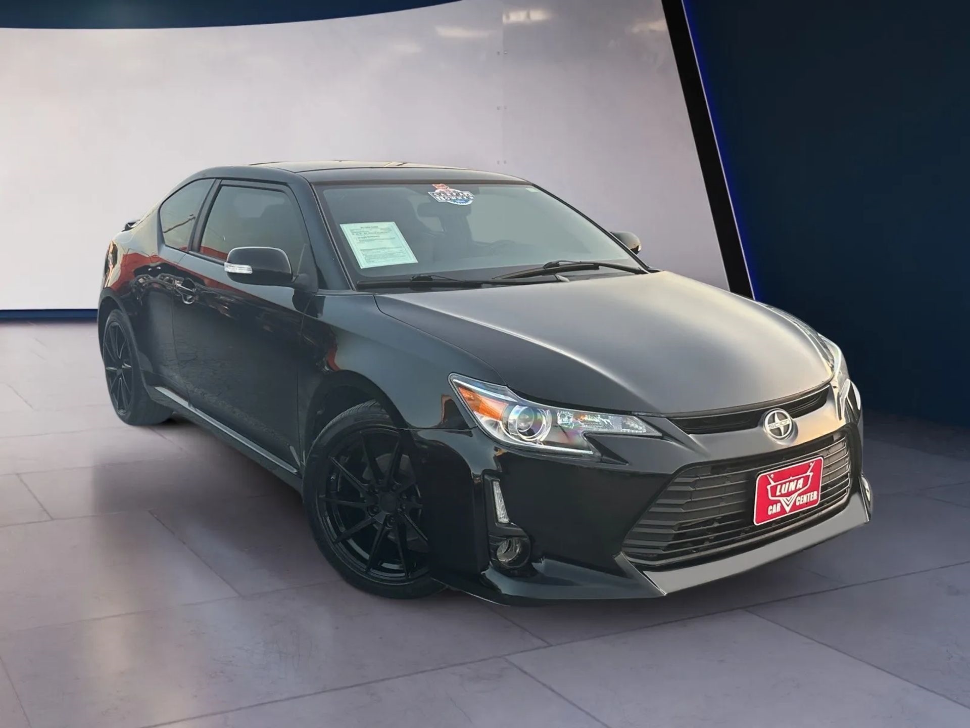 Scion tC 2dr HB Man (Natl) 2015