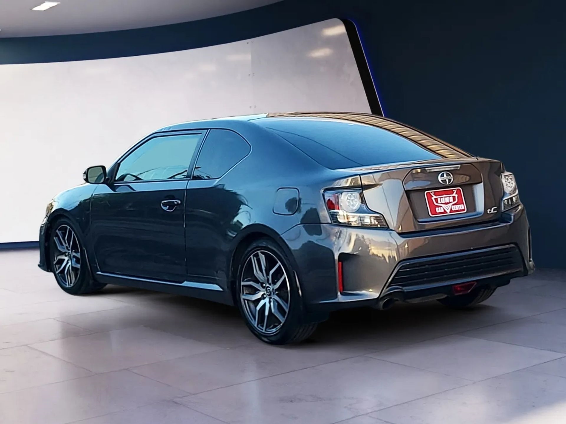 Scion tC 2dr HB Man (Natl) 2015