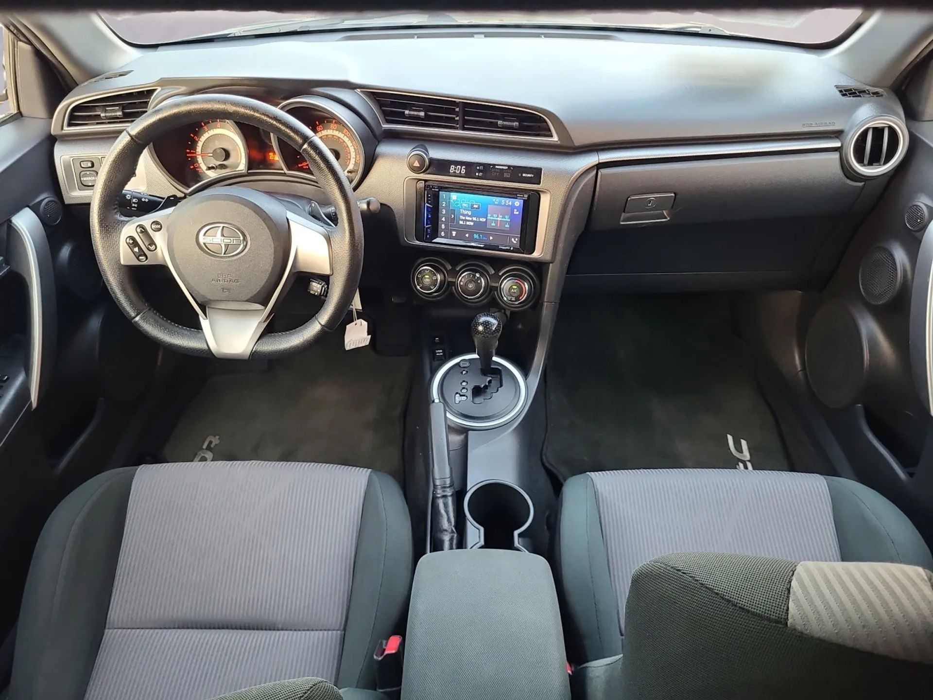 Scion tC 2dr HB Man (Natl) 2015