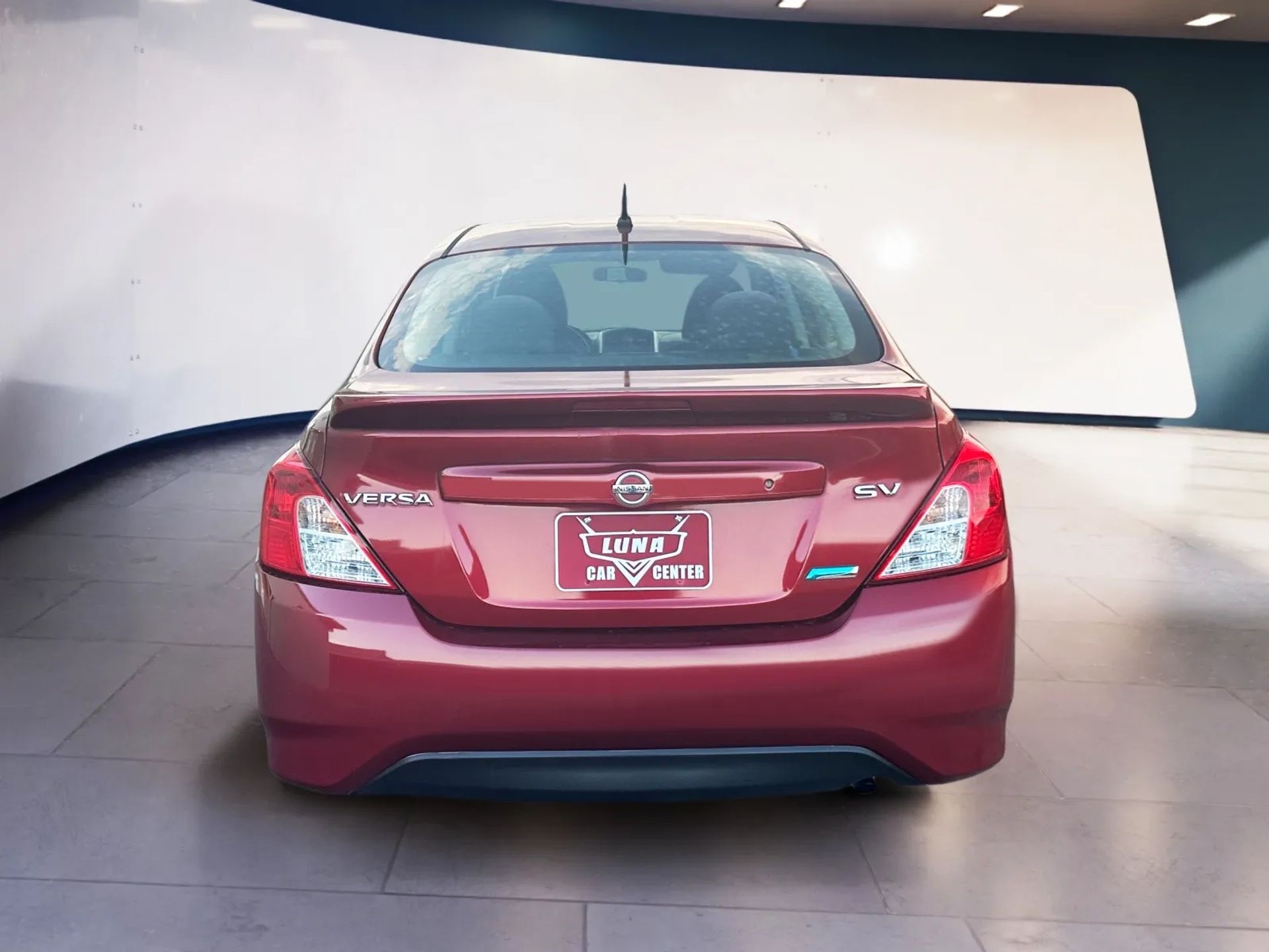 Nissan Versa 4dr Sdn CVT 1.6 SV 2016
