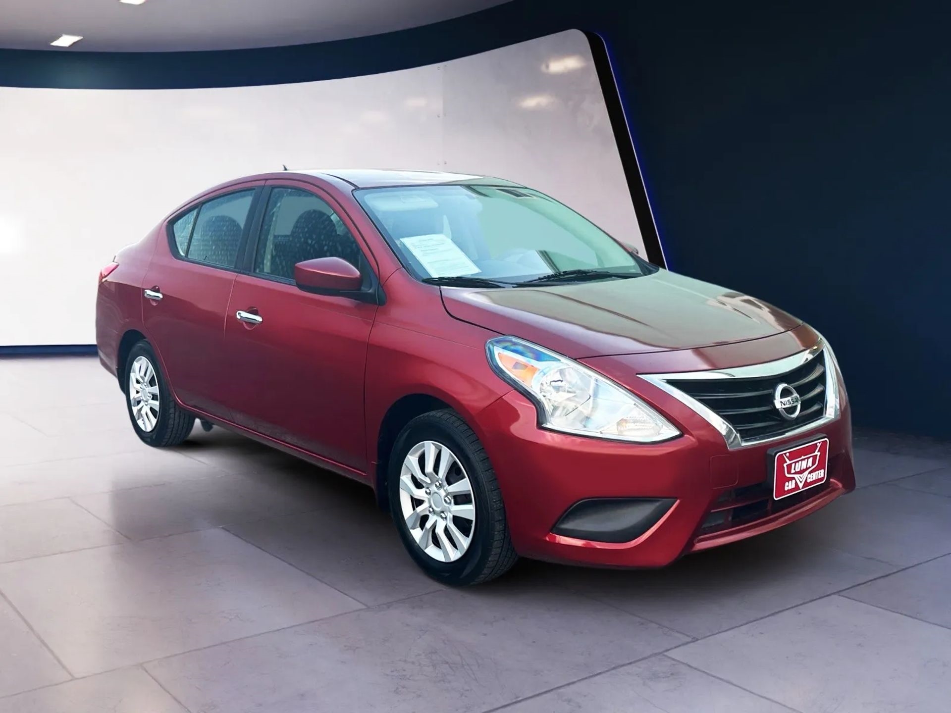 Nissan Versa 4dr Sdn CVT 1.6 SV 2016